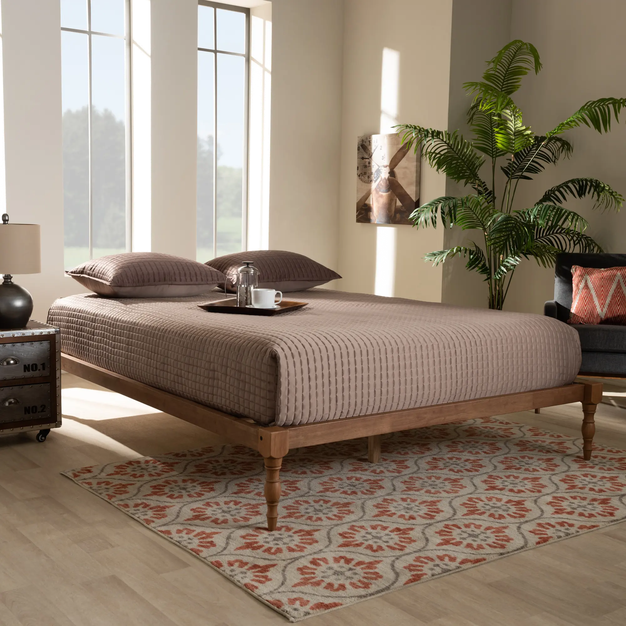 156-9472-RCW Iseline Ash Walnut Queen Platform Bed Frame-2