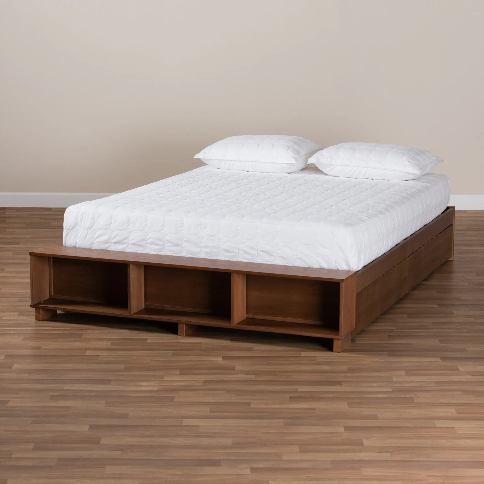 164-10669-RCW Arthur Ash Walnut Queen Platform Storage Bed-4