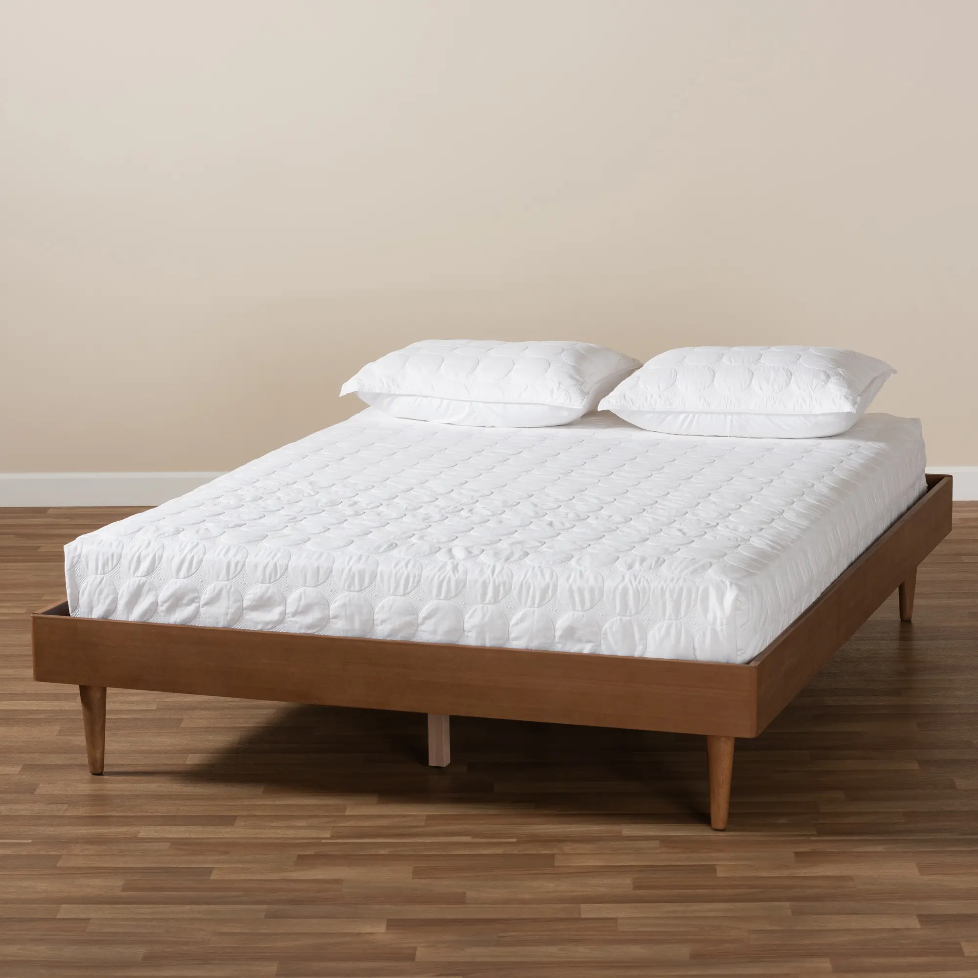 159-9814-RCW Rina Ash Walnut Queen Platform Bed Frame-3