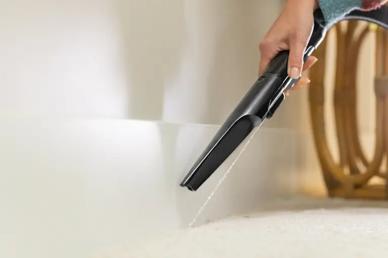 3738 Bissell TurboClean Pet XL Upright Carpet Cleaner-4