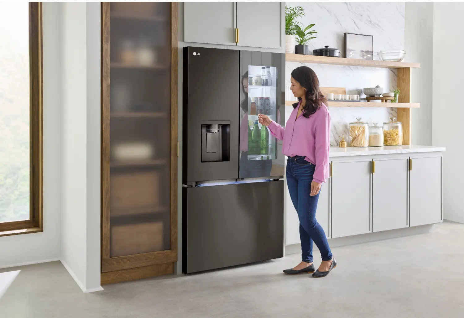 LRYKC2606D LG 26 cu ft InstaView® French Door Refrigerator - Counter Depth Black Stainless Steel-7
