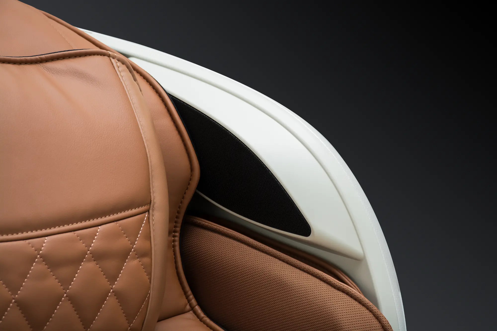 Cozzia Brown CZ-711 Qi SE Massage Chair | RC Willey
