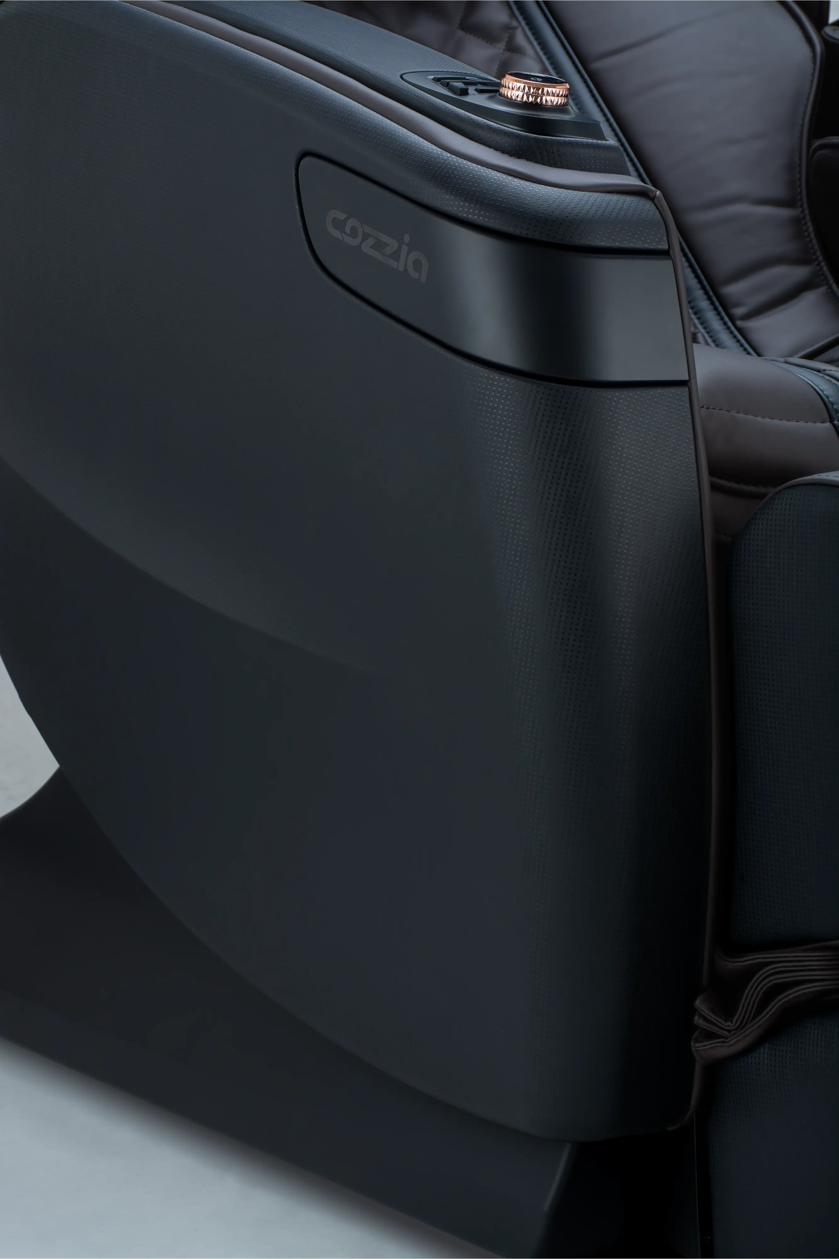 3PC/711V/MSG/ESP/BLK Cozzia Espresso CZ-711 Qi SE Massage Chair-15