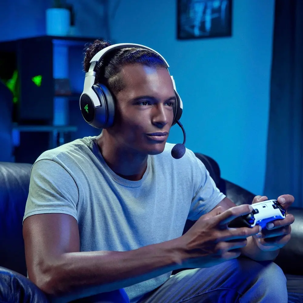 KAIRA_PRO_HYPRSP_PS5 Razer Kaira Pro HyperSpeed Wireless Gaming Headset-11