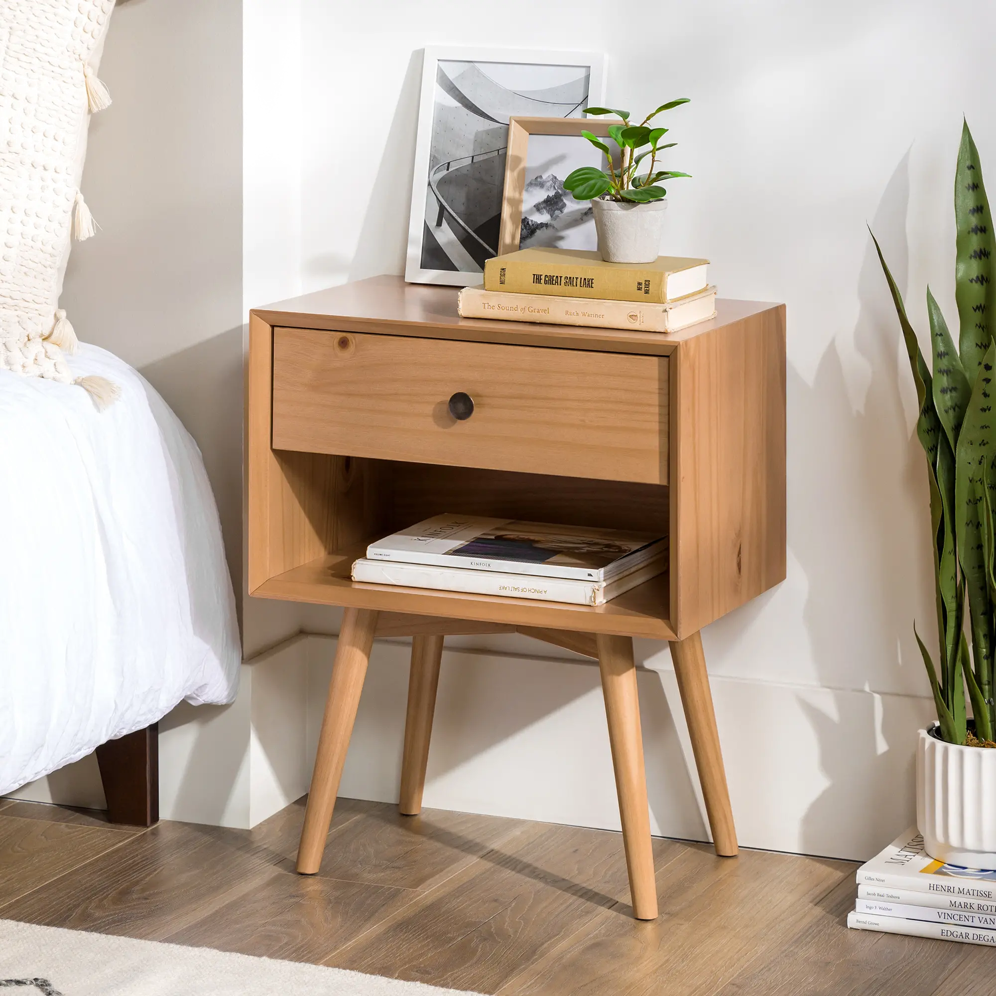 BR25MC1DNP Mid Century Pine 1-Drawer Nightstand-3