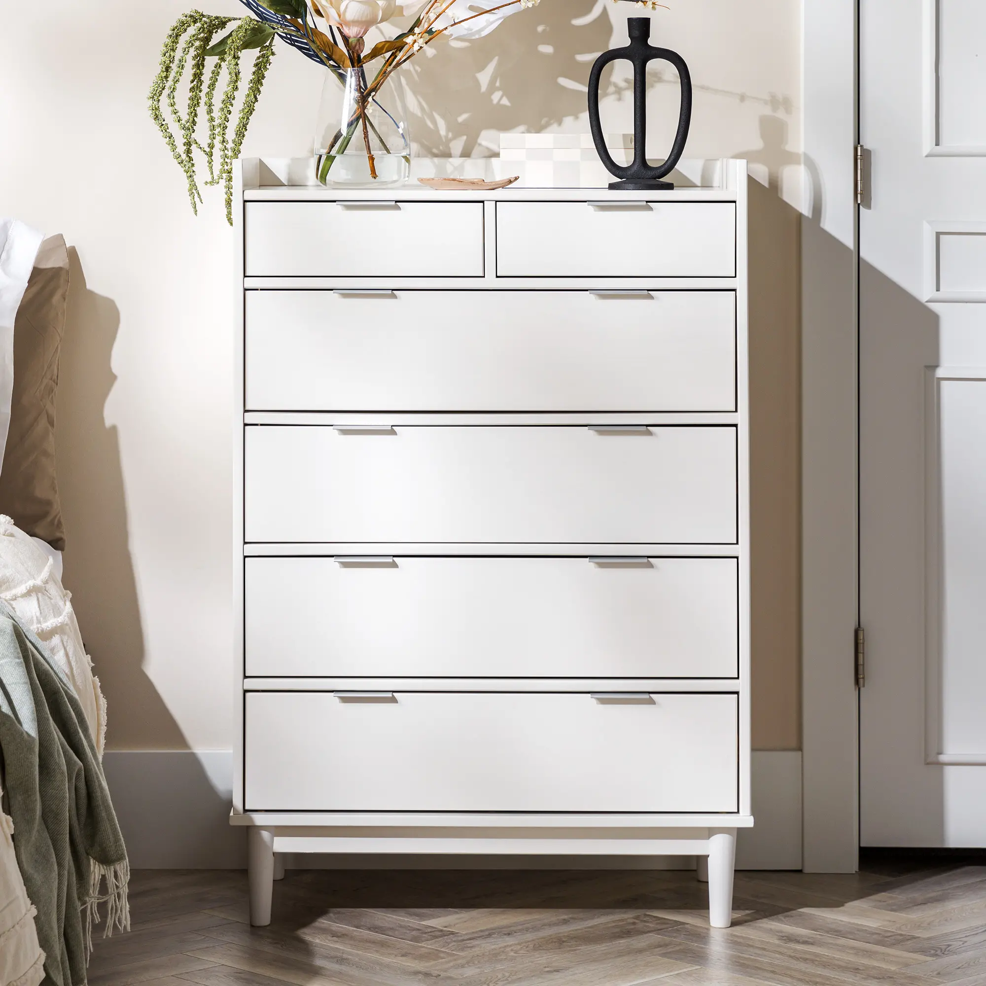 BR6DRLEEDRWH Lee White Mid Century Chest of Drawers-2