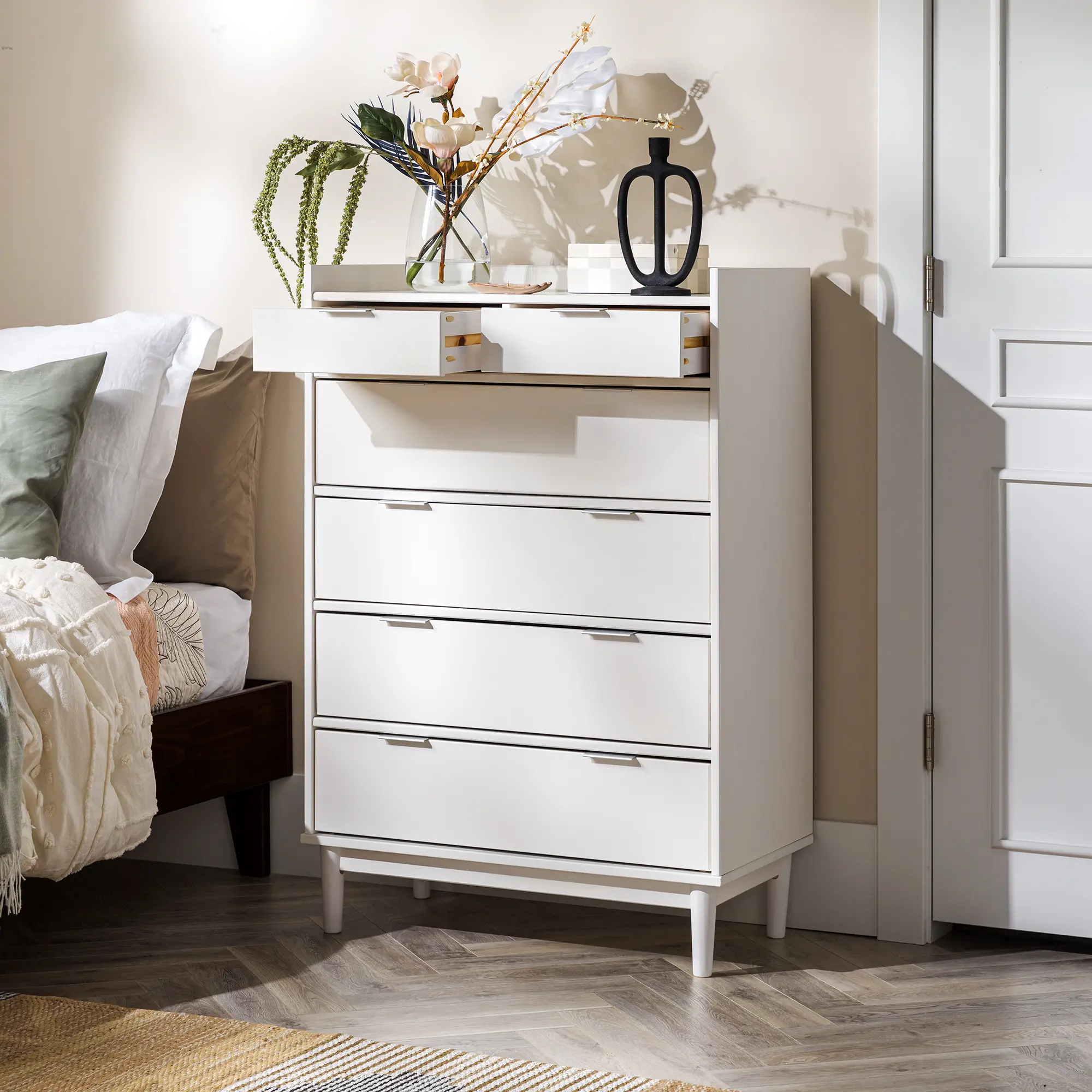 BR6DRLEEDRWH Lee White Mid Century Chest of Drawers-3