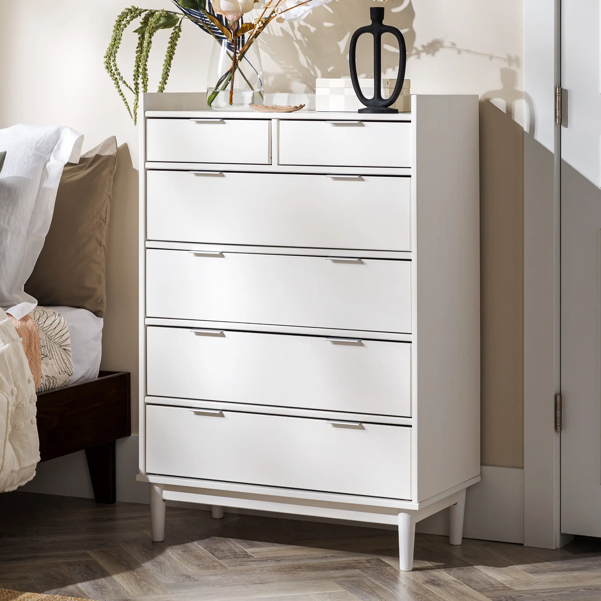 BR6DRLEEDRWH Lee White Mid Century Chest of Drawers-4