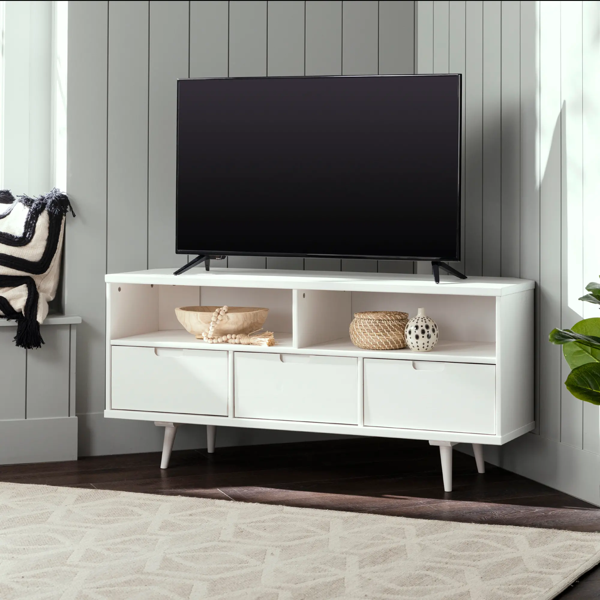 W52IV3DCRNWH Ivy Mid Century 52  White Corner TV Stand-4