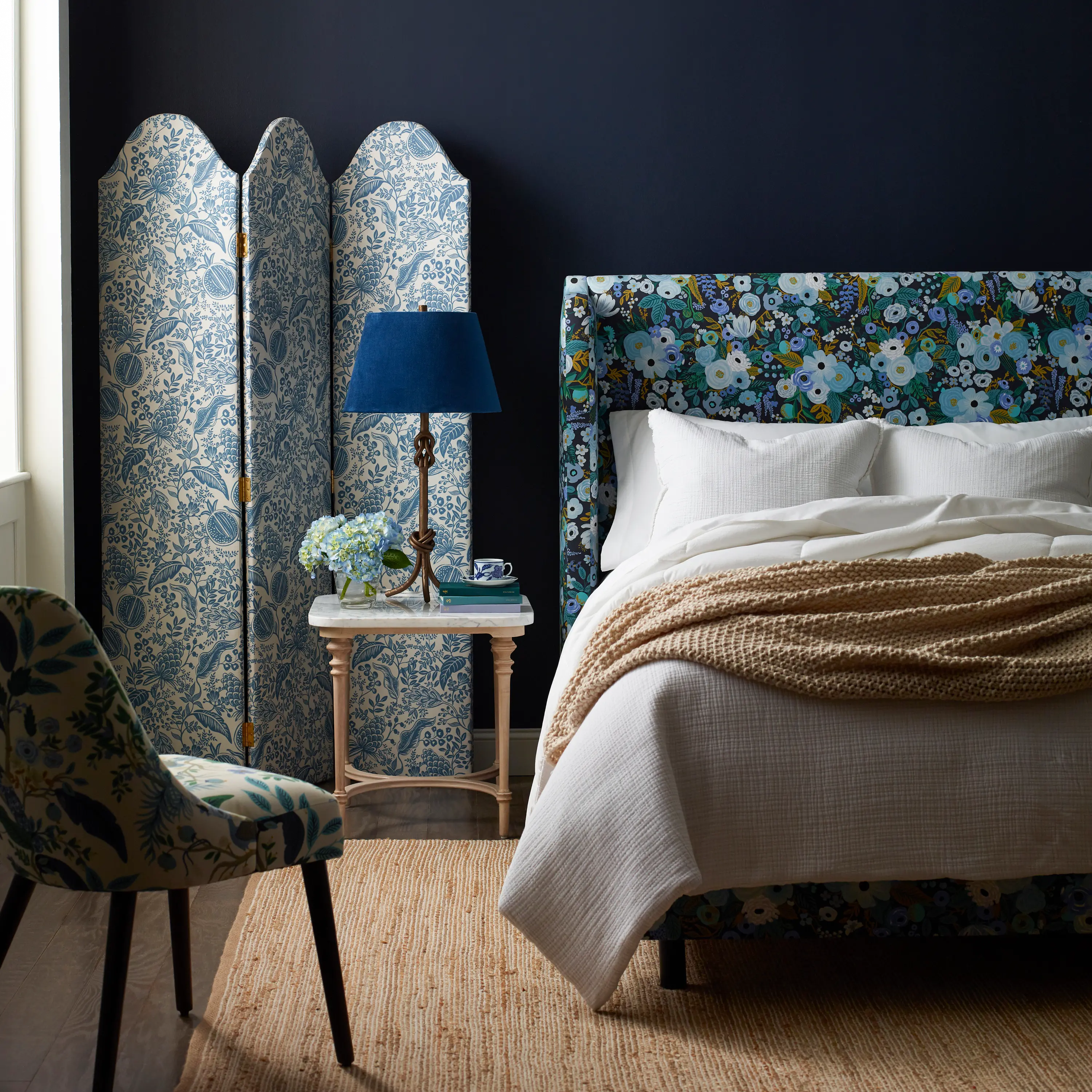 970BEDRPCGRPRBLULCB Rifle Paper Co Hawthorne Garden Party Blue Twin Wingback Bed-3