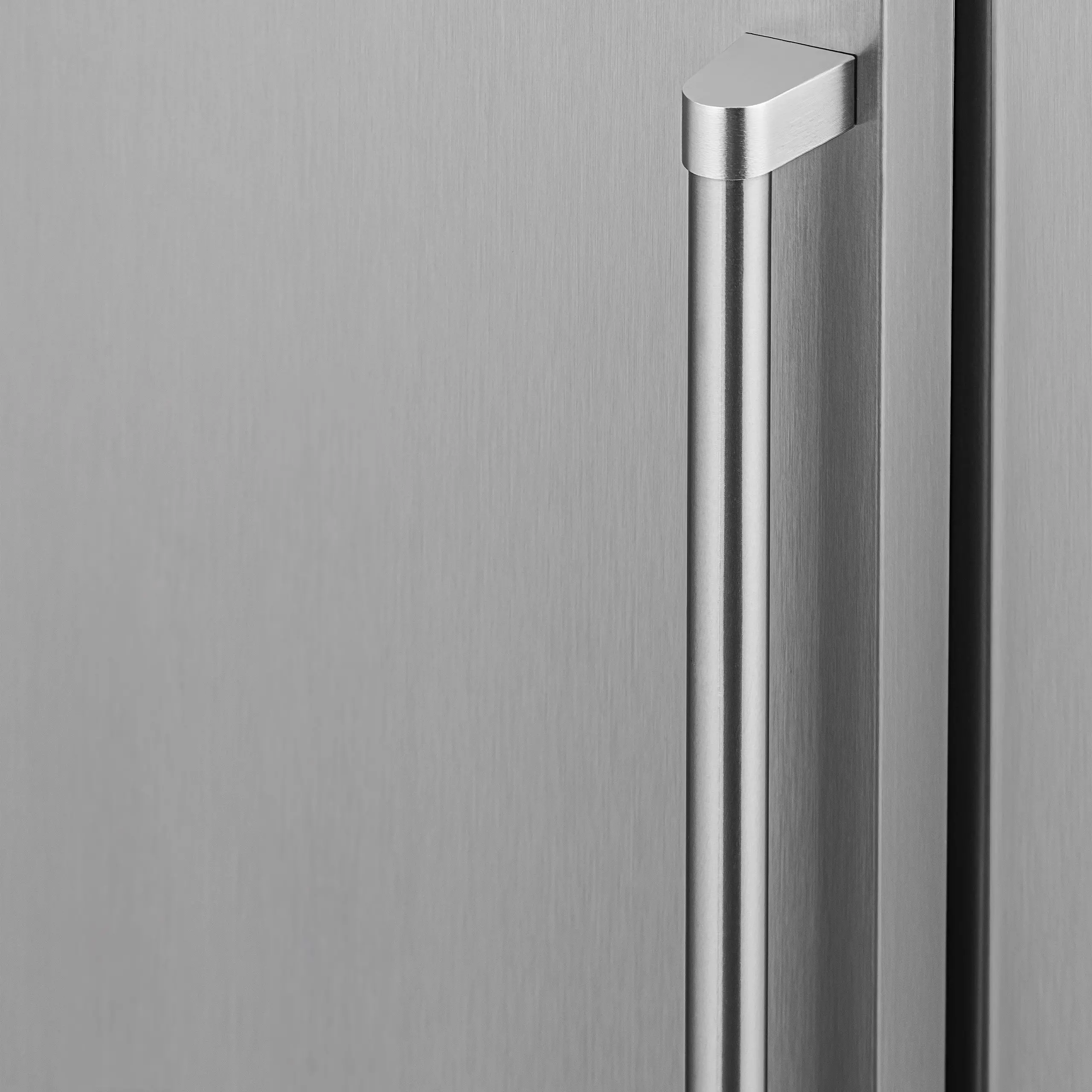 NCR053SS00 Newair 24  5.3 cu ft Built-in Beverage Refrigerator - Stainless Steel-2