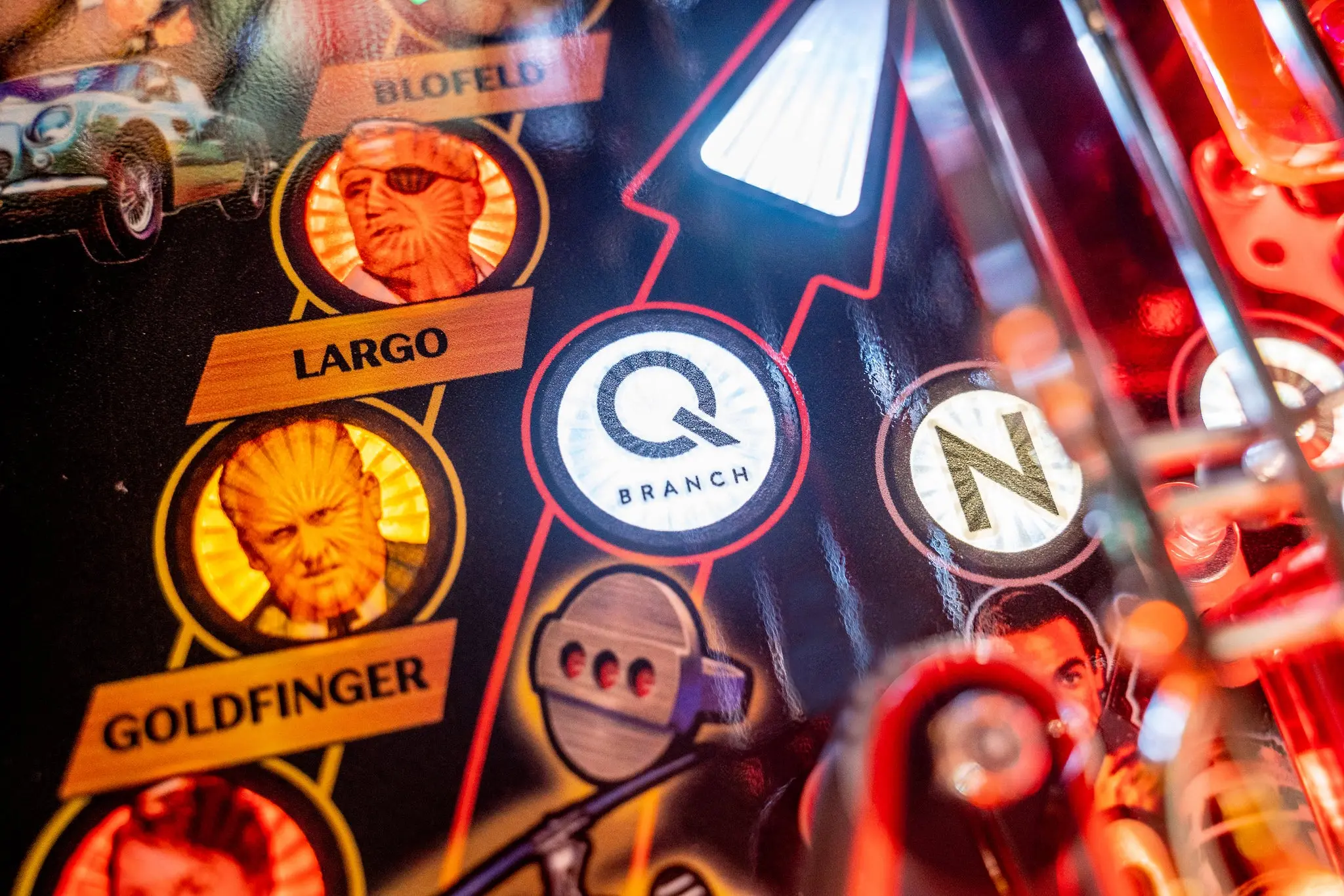 500-55V1-11 Stern Pinball James Bond 007 Pro Edition Pinball Machine-5