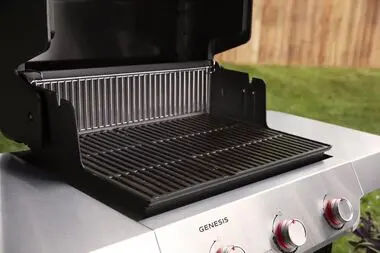 1500010,G3,E315,BLK Weber Genesis E-315 Three Burner Liquid Propane Grill-4