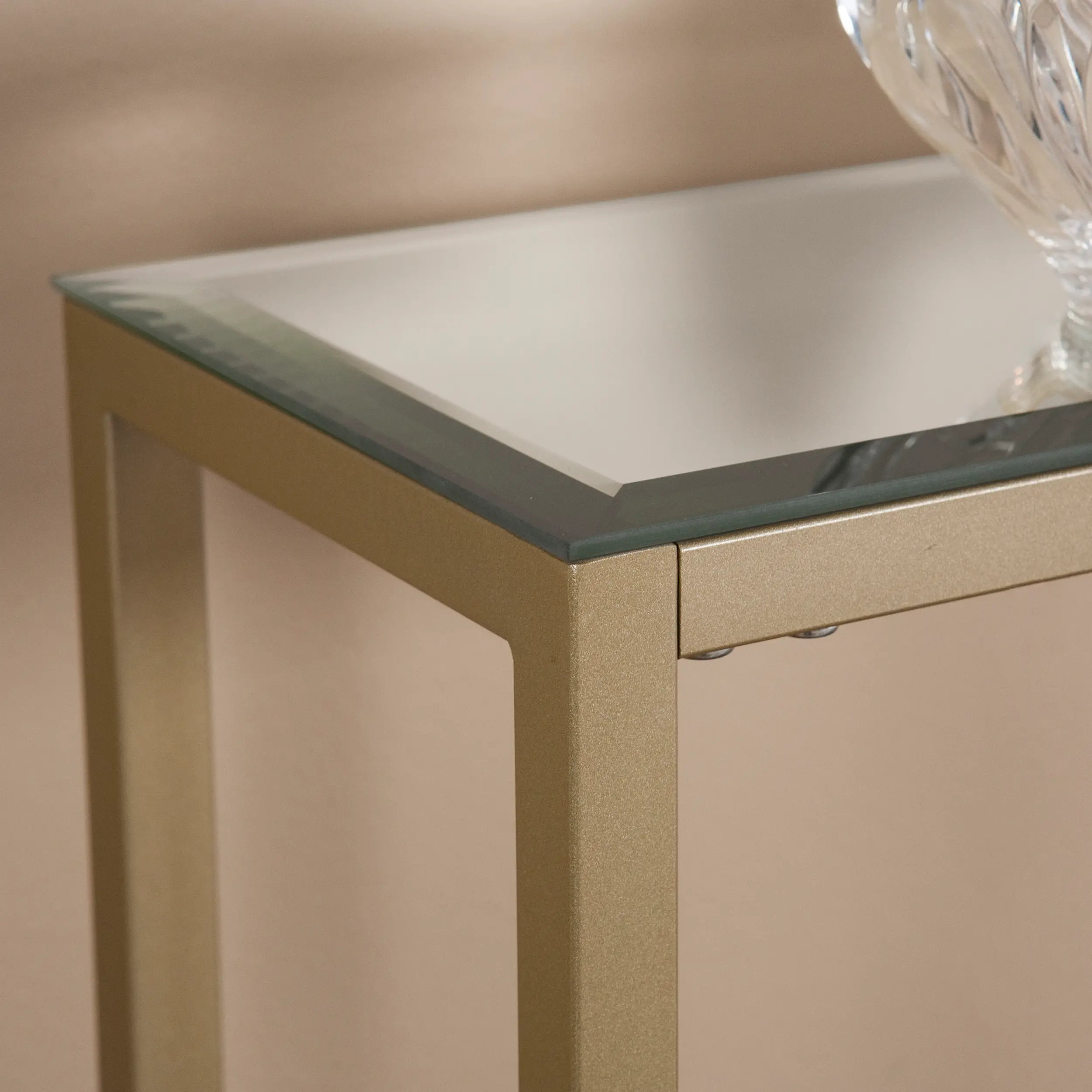CM9297 Darrin Short Gold Console Table with Mirrored Top-4
