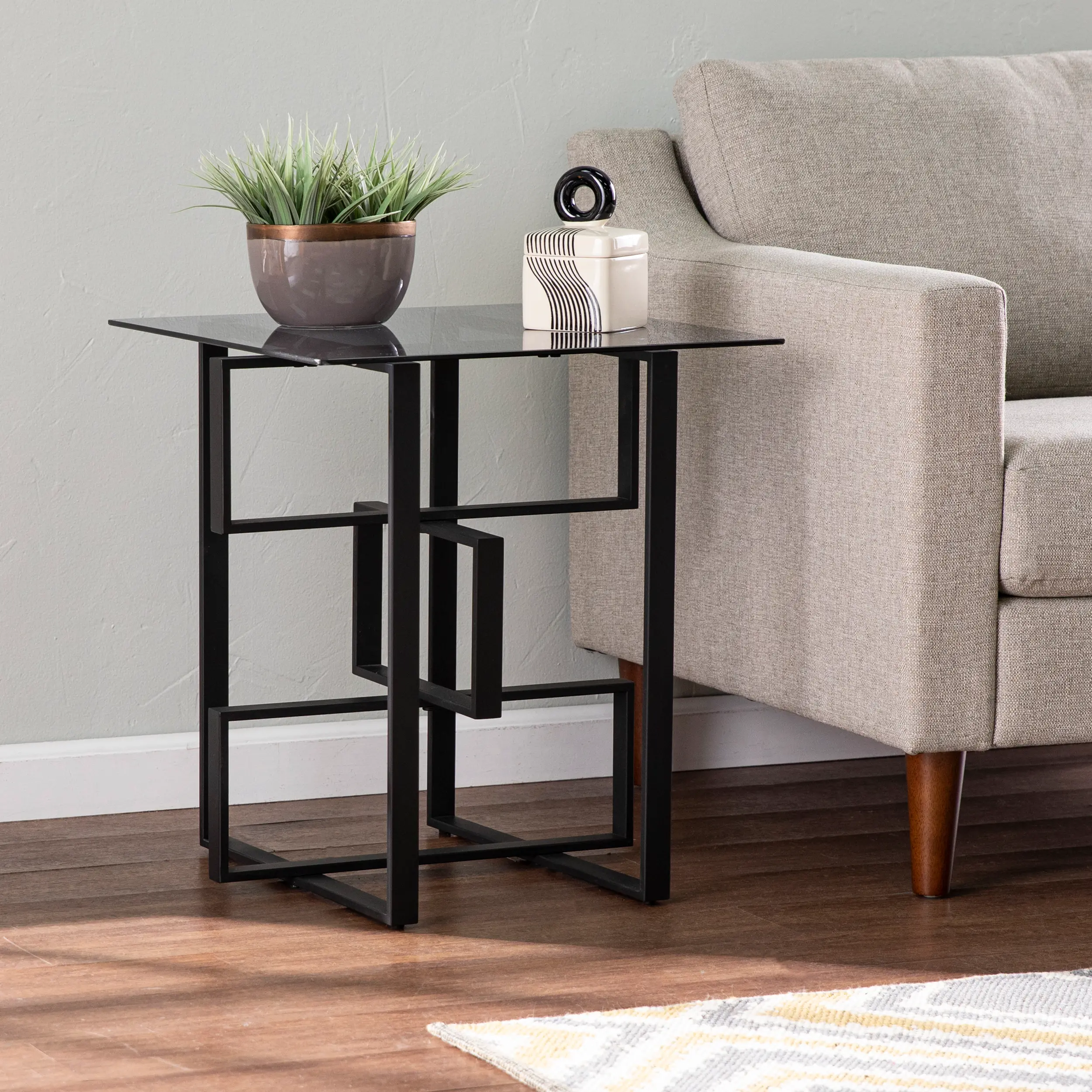 OC1139506 Clanlin Black Glass-Top Accent Table-2