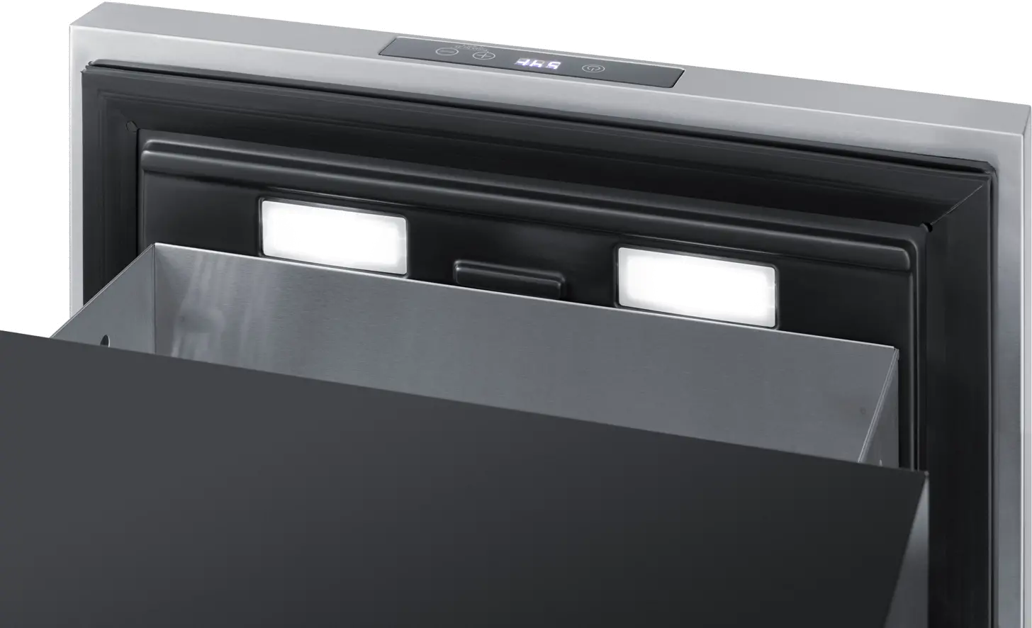 Summit 18  Wide Built-In Wine/Beverage Cooler Drawer-7
