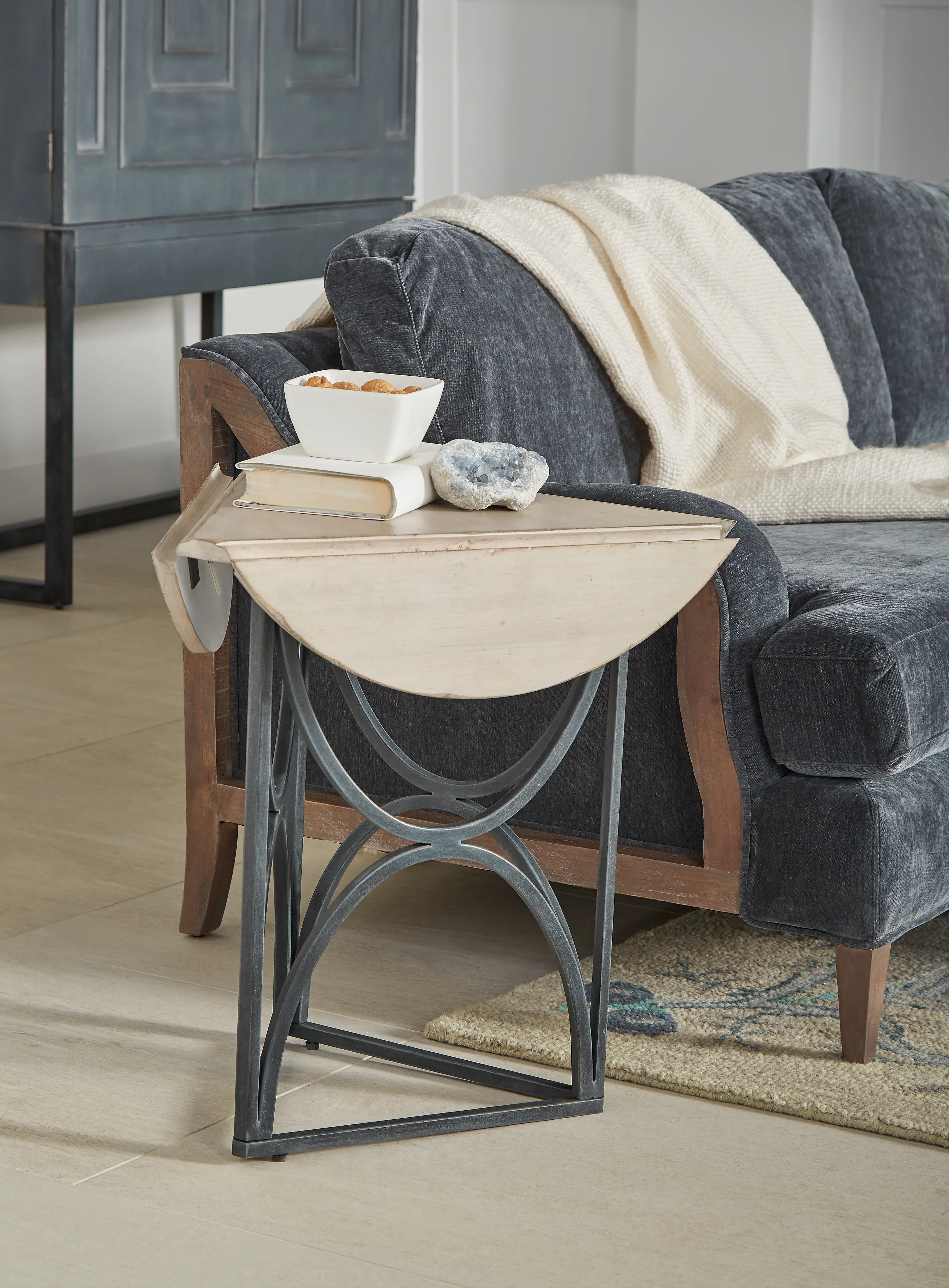 Aldean Black and White Chairside Table-2