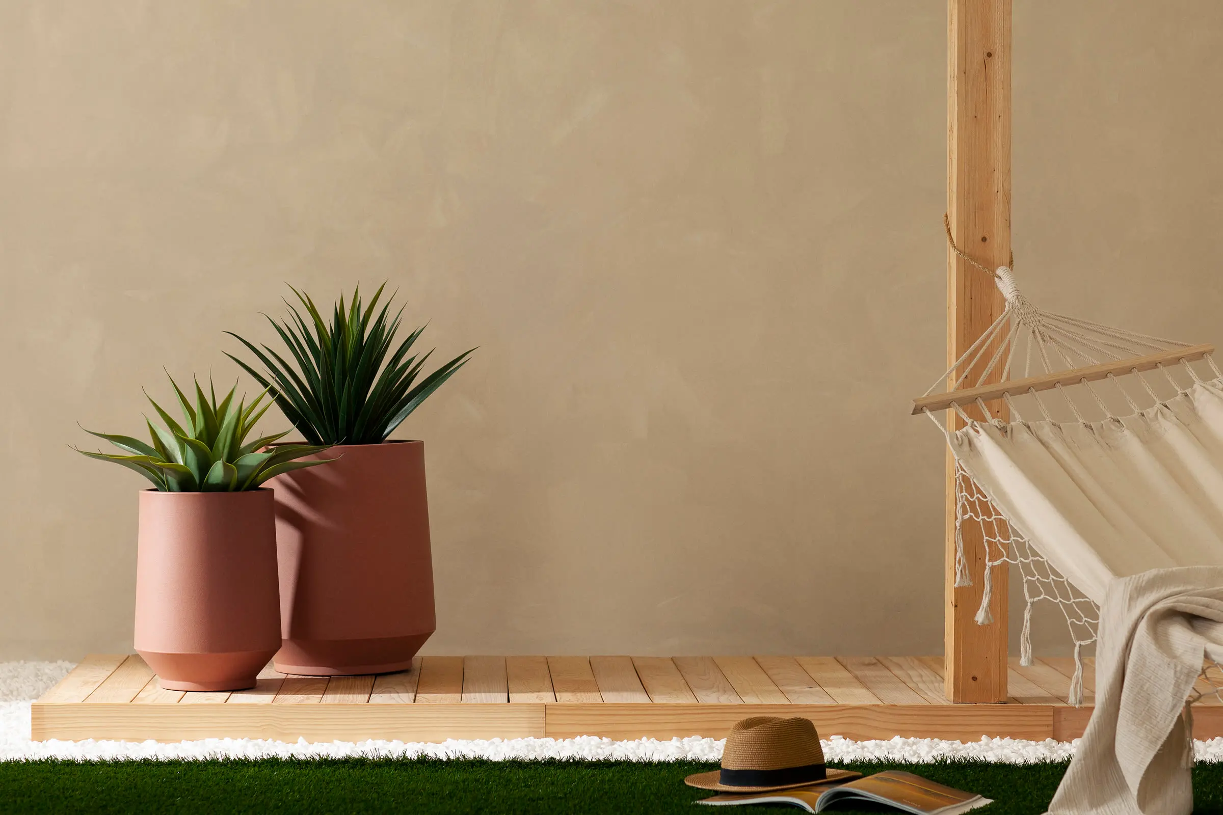 15008 Dalya Burnt Orange 16  Outdoor Planter-3