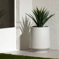15012 Dalya Greige 19  Outdoor Planter