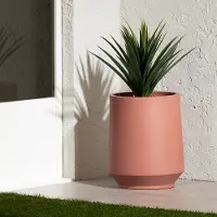 15013 Dalya Burnt Orange 19  Outdoor Planter
