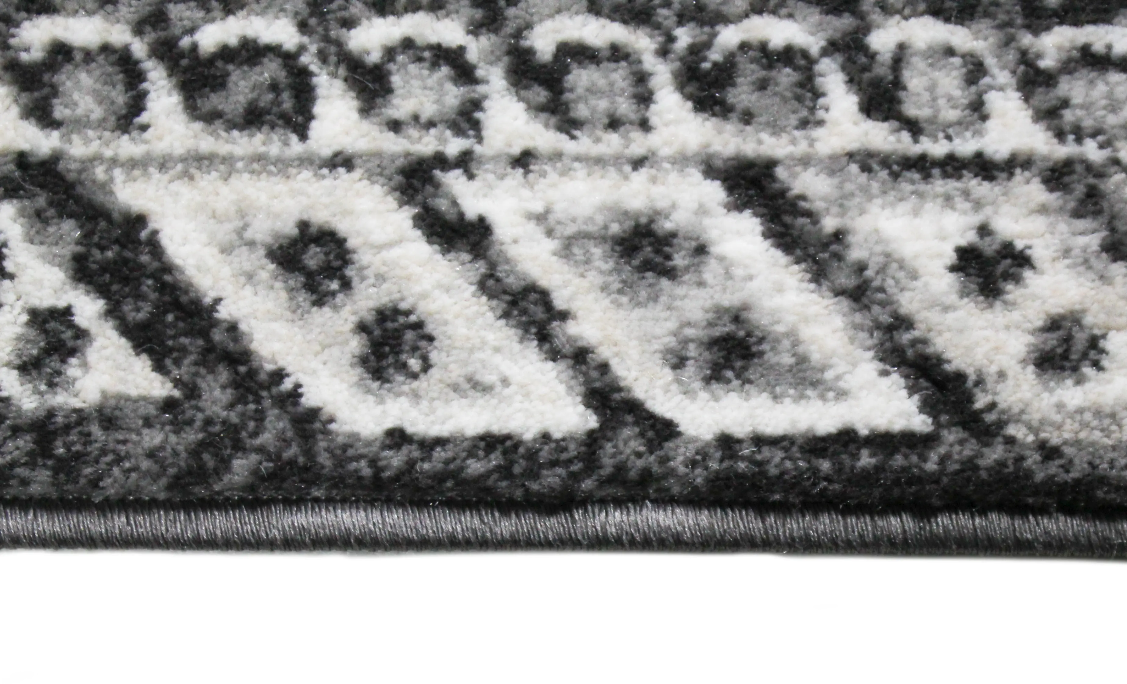 S231-CHAR-4X6-SE1001 Sierra 4 x 6 Luna Charcoal Area Rug-6