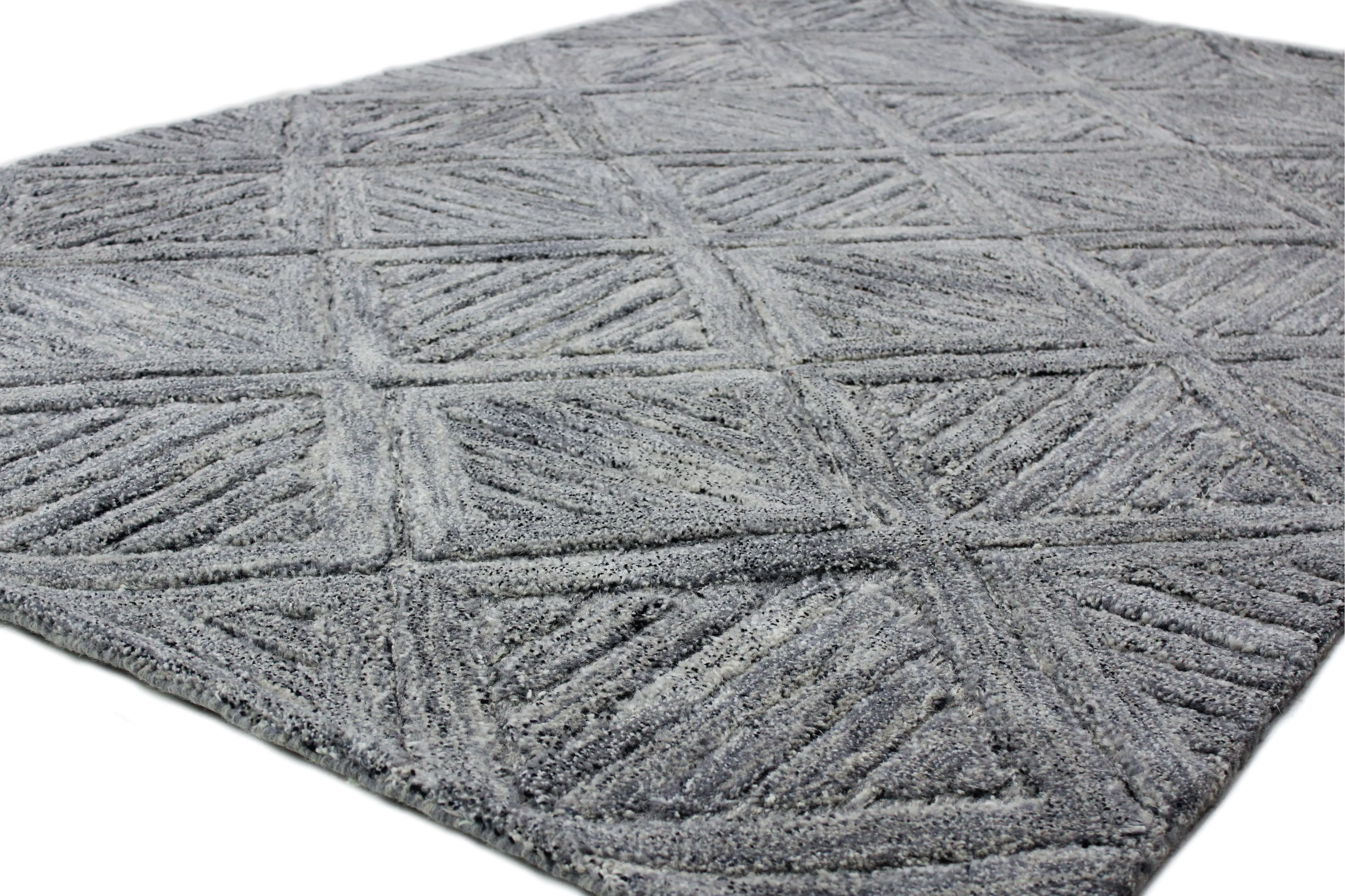 R130-GY-4X6-LC172 Verona 4 x 6 Nayla Gray Wool Area Rug-1