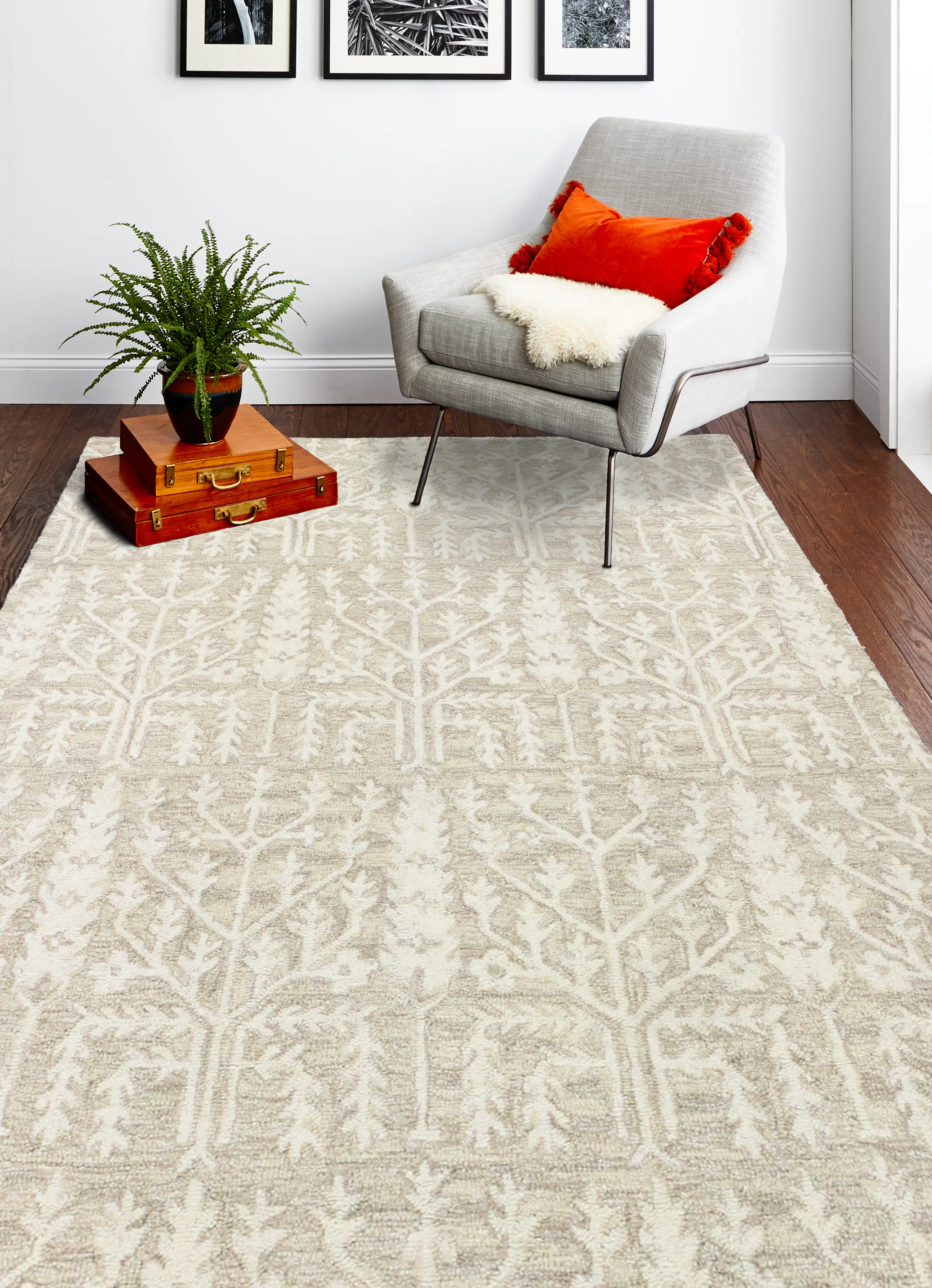 R131-BE-5X7.6-AL133 Valencia Novalee 5 x 8 Beige Wool Hand Tufted Area Rug-2