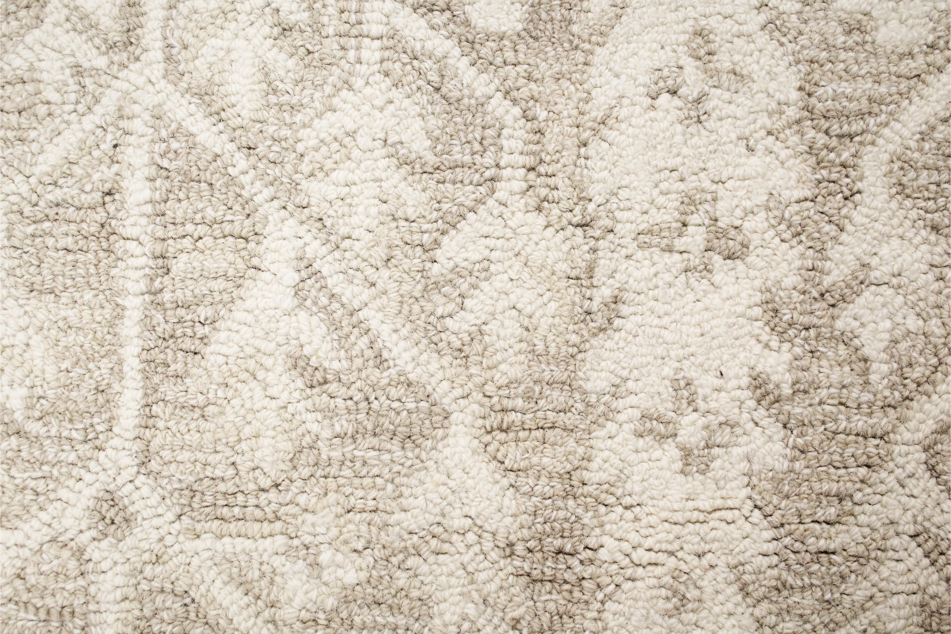 R131-BE-5X7.6-AL133 Valencia Novalee 5 x 8 Beige Wool Hand Tufted Area Rug-5