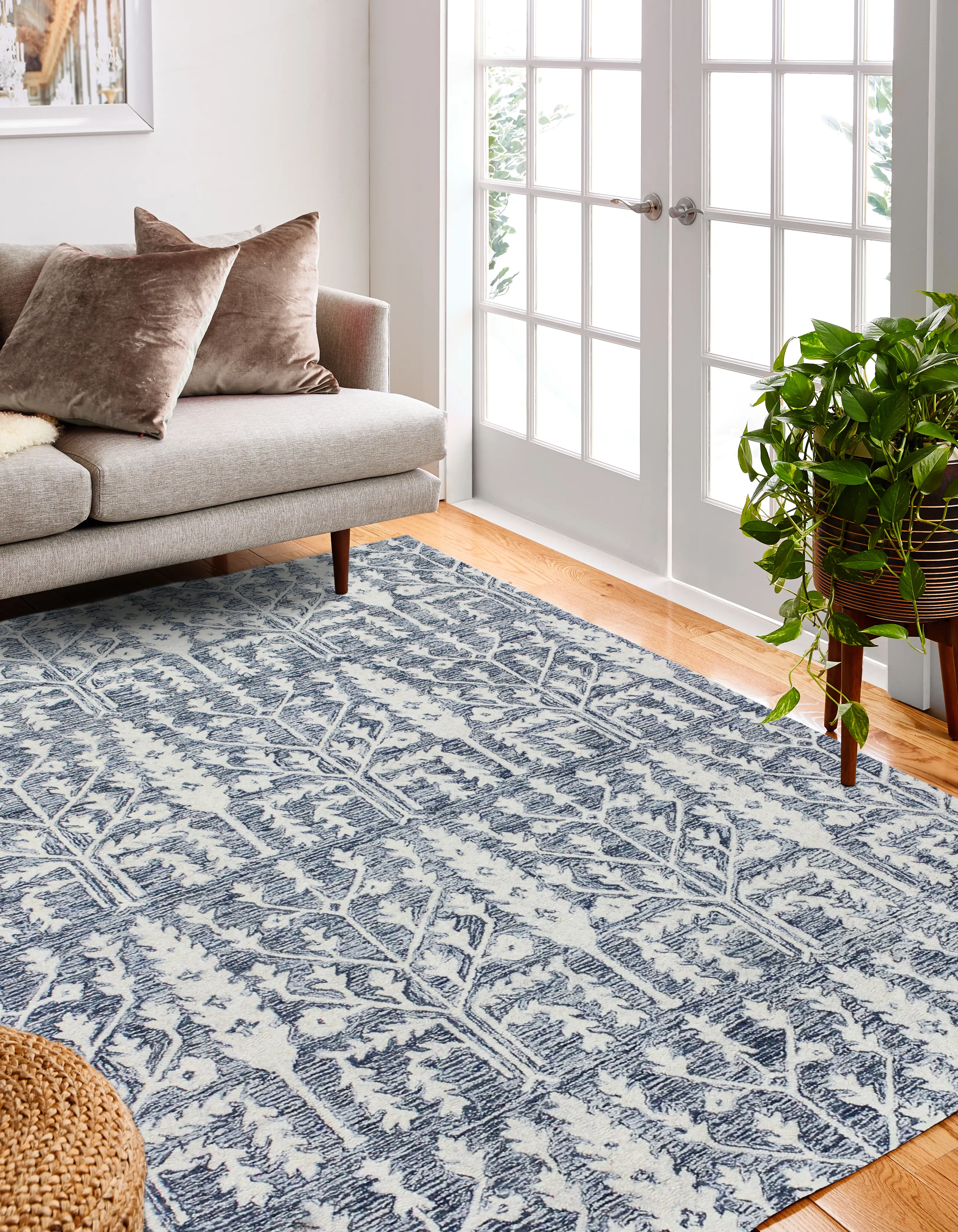 R131-DEN-4X6-AL133 Valencia Novalee 4 x 6 Blue Wool Hand Tufted Area Rug-2