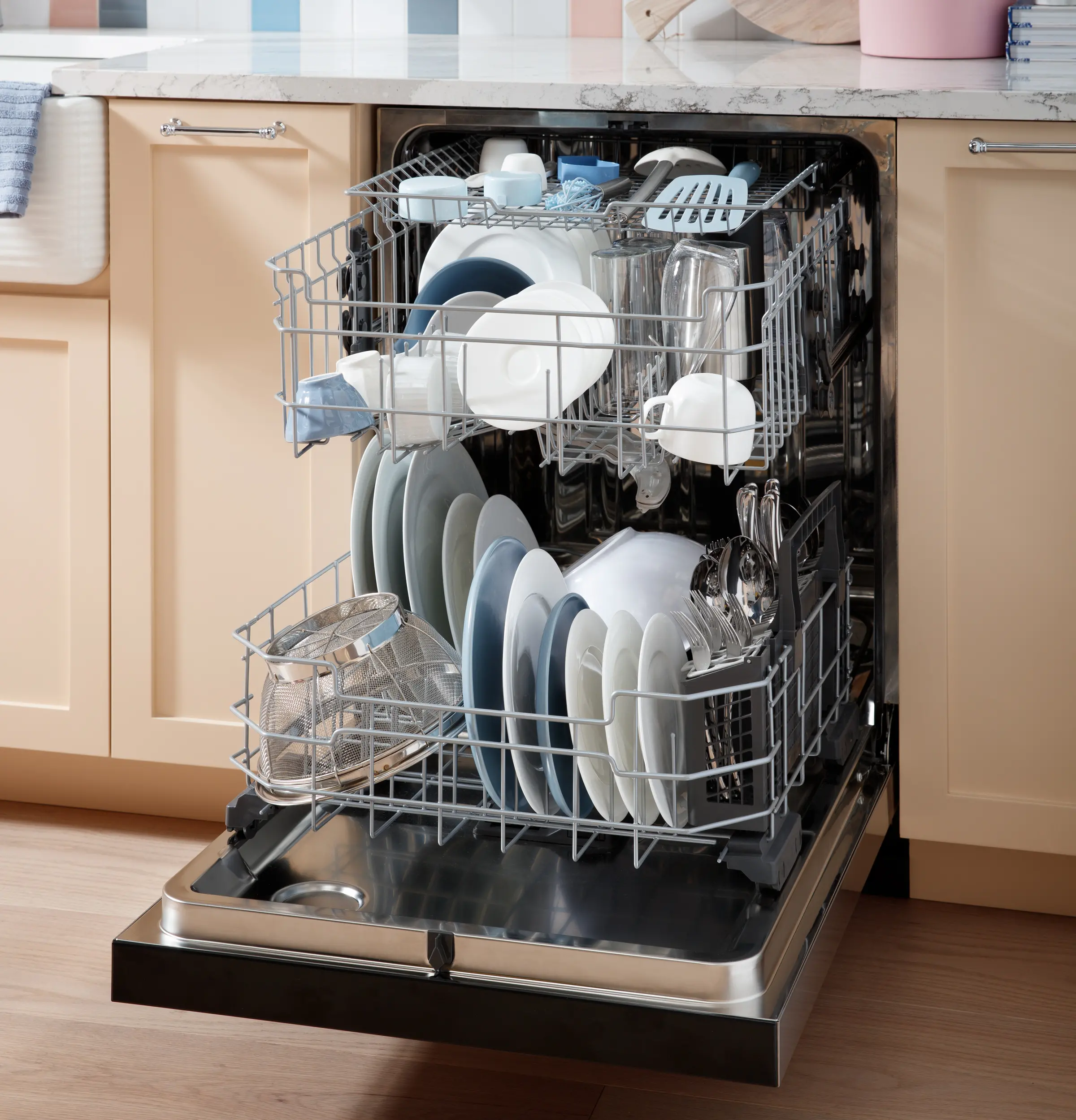 GDT650SYVFS GE Top Control Dishwasher - Stainless Steel-4