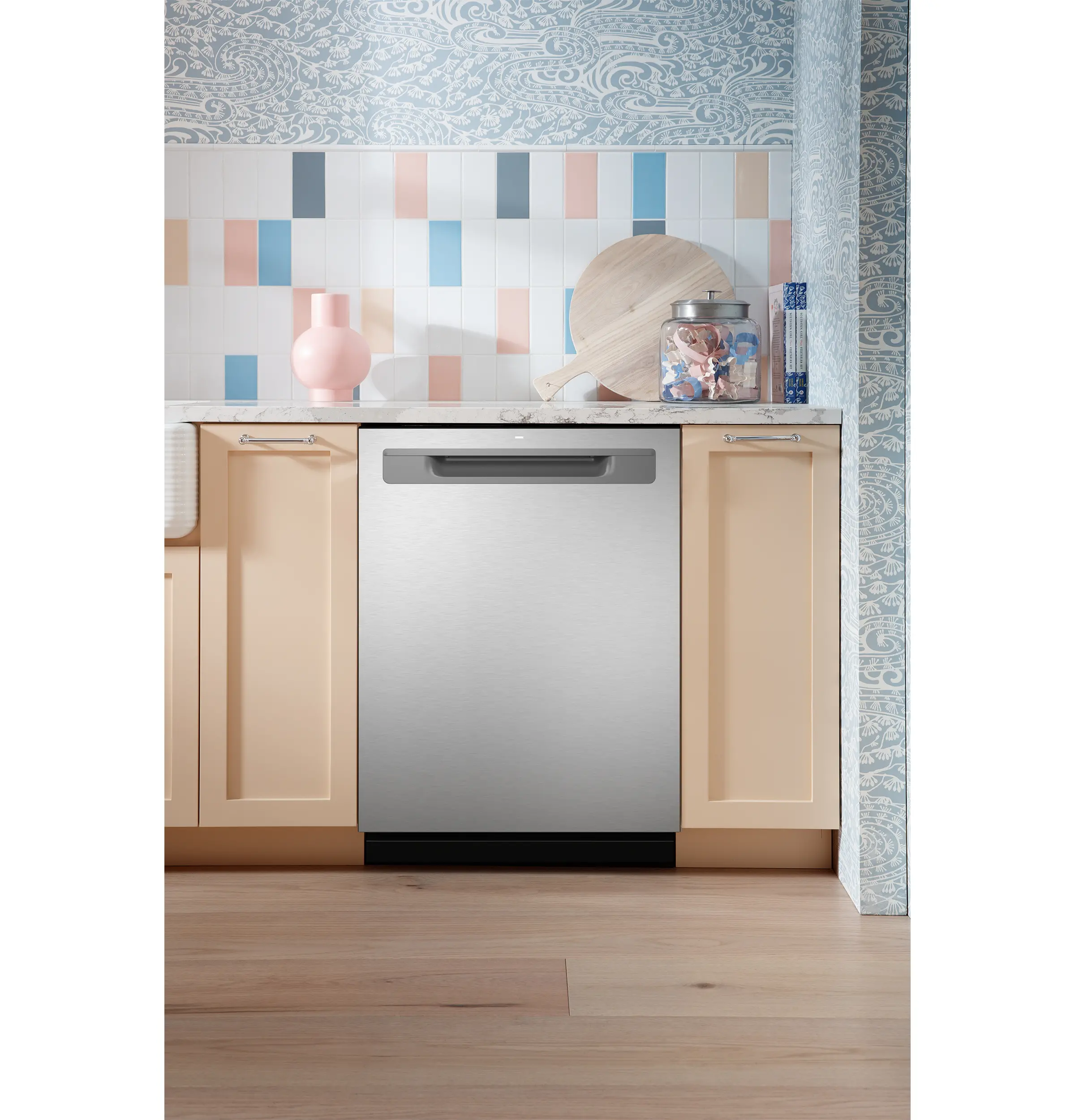 GDT670SGVBB GE Top Control Dishwasher - Black-14