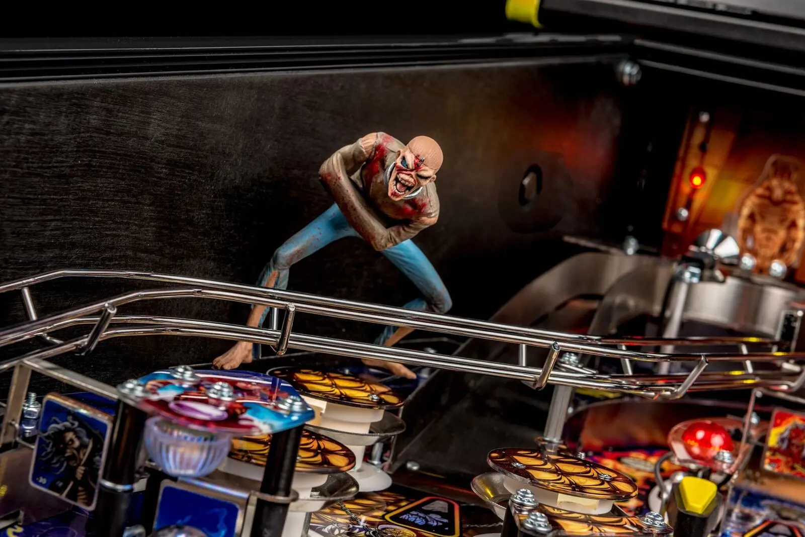 00-55N7-0 Stern Pinball Iron Maiden Premium Pinball Machine-6