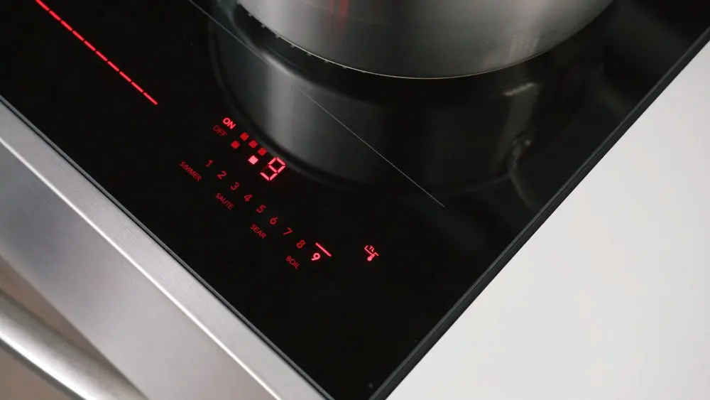 GCFI3060BF Frigidaire Gallery 6.2 Cu Ft Induction Range - Stainless Steel-9