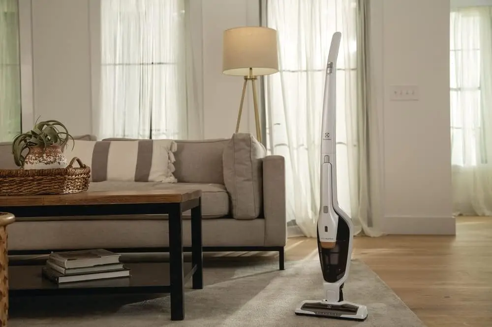 EHVS2510AW Electrolux Ergorapido Stick Cordless Vacuum-2