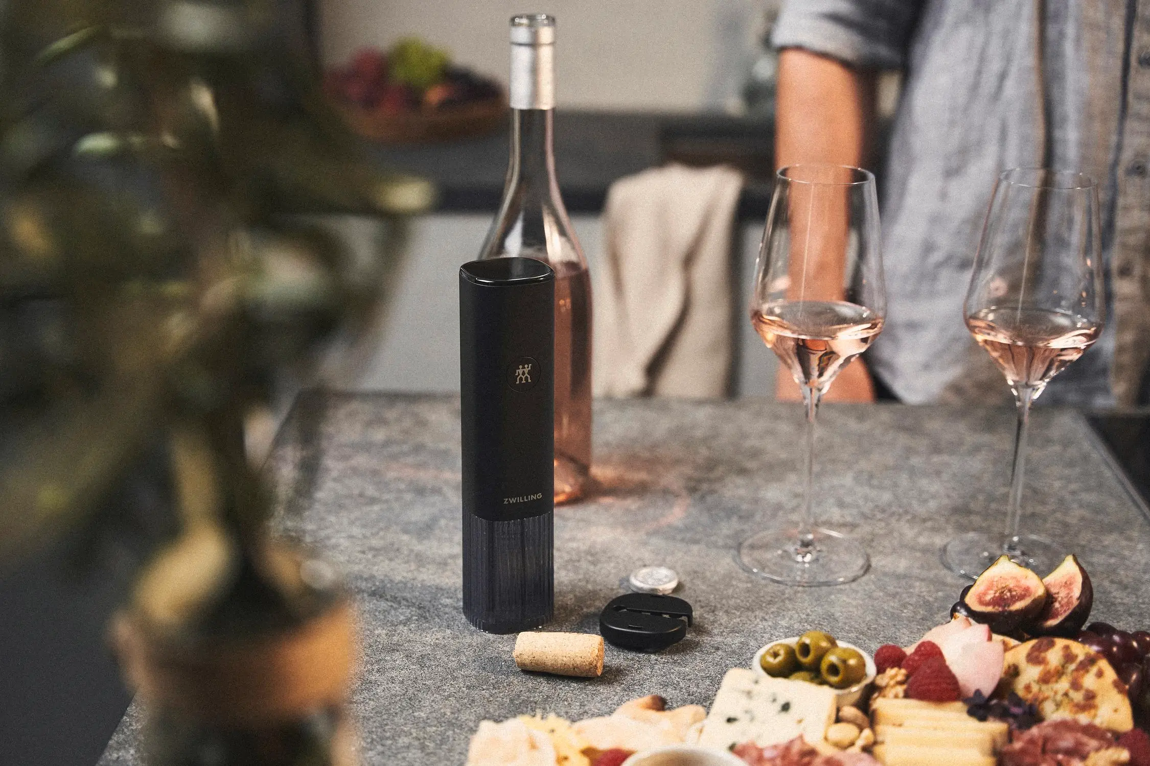 ZWILLING Enfinigy Electric Wine Bottle Opener - Black-2