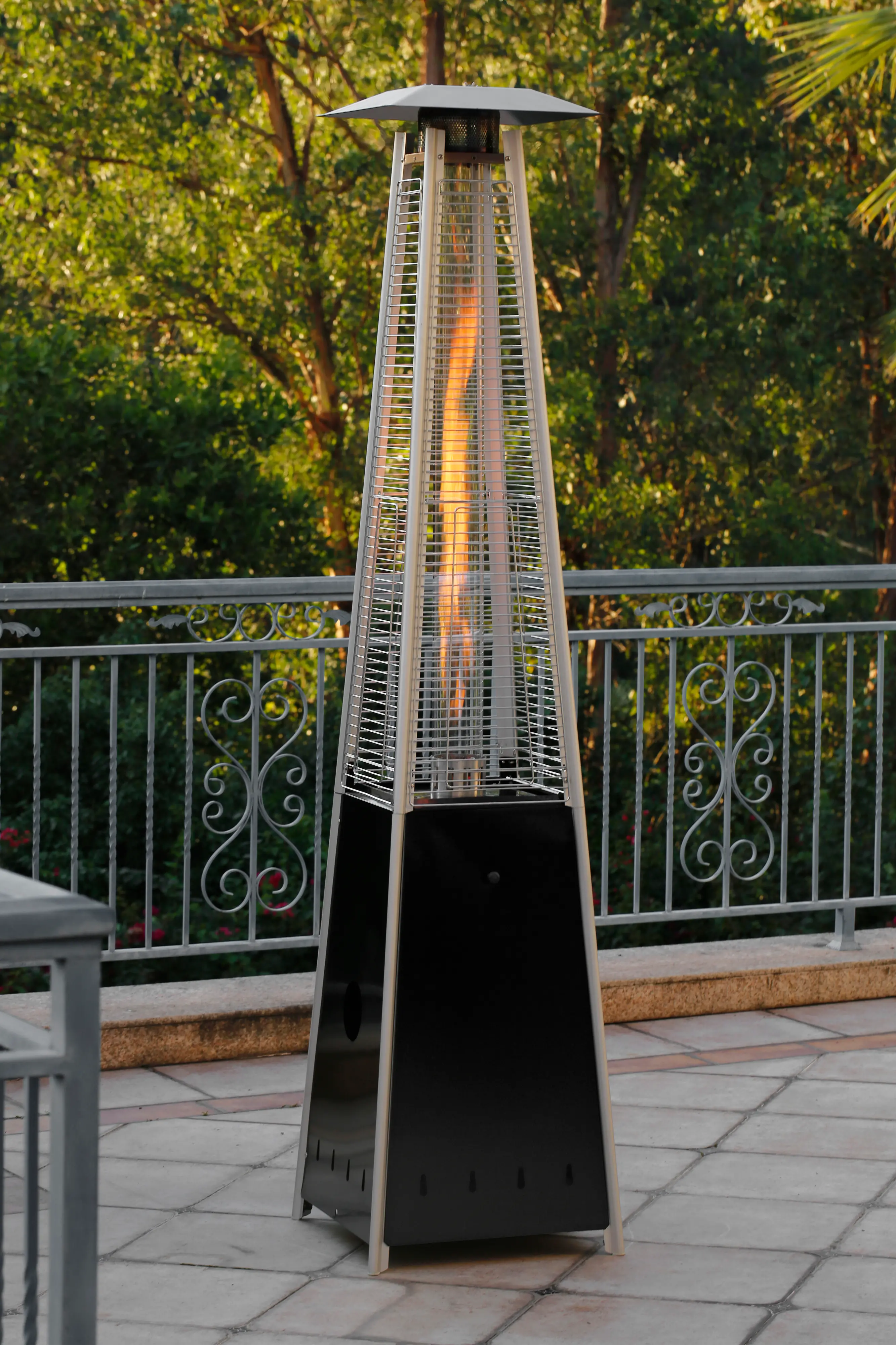 Pyramid Patio Heating For Outside Patio HeatMaxx Pyramid Style