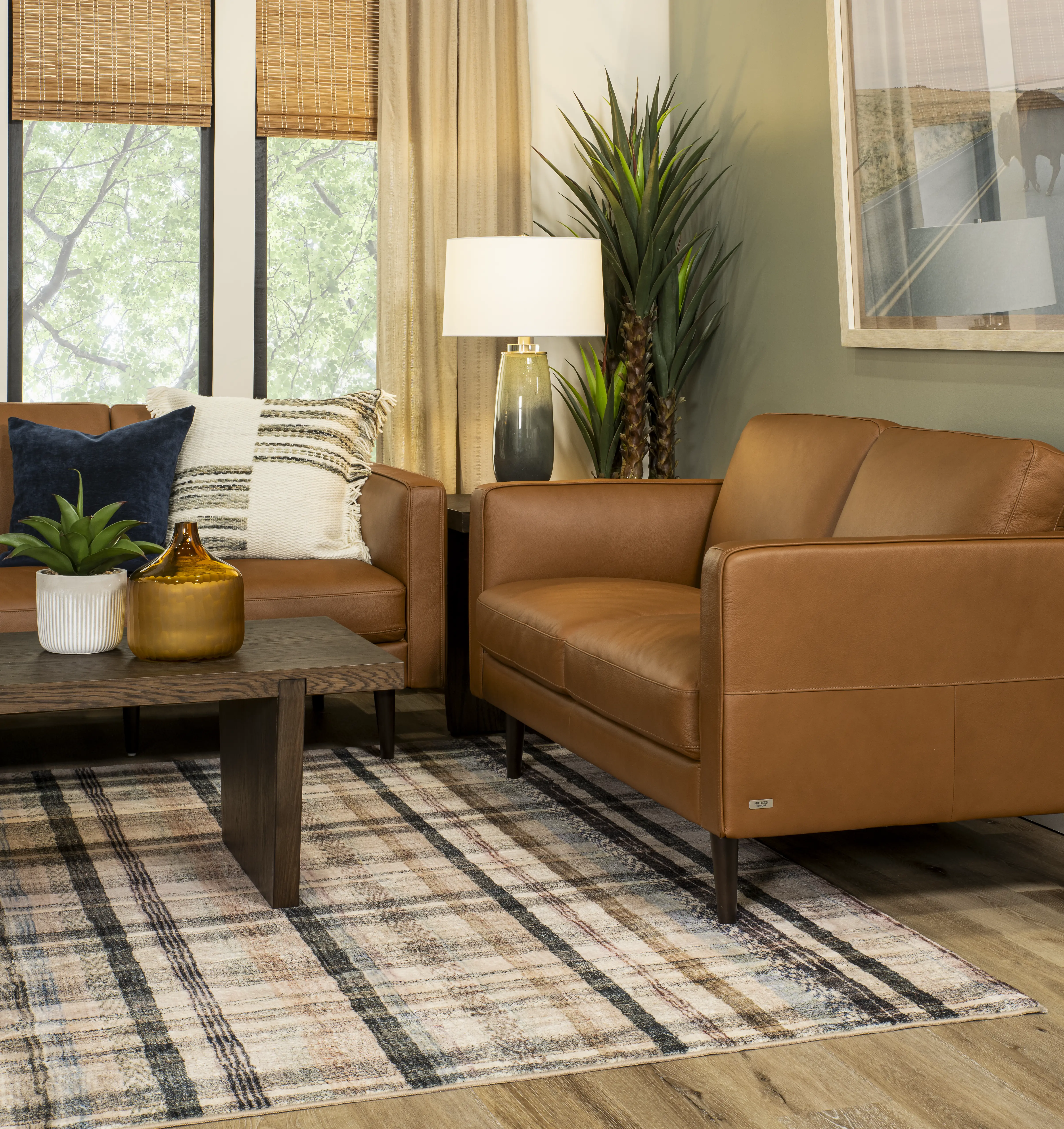 C092-005/A0D7 Destrezza Brown Leather Loveseat-9