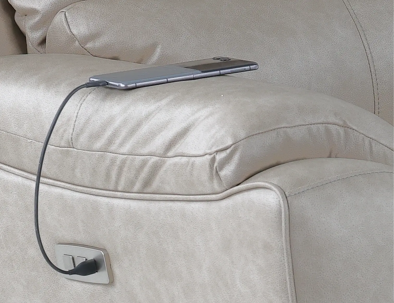 True Grit Platinum Power Reclining Loveseat with Console-8