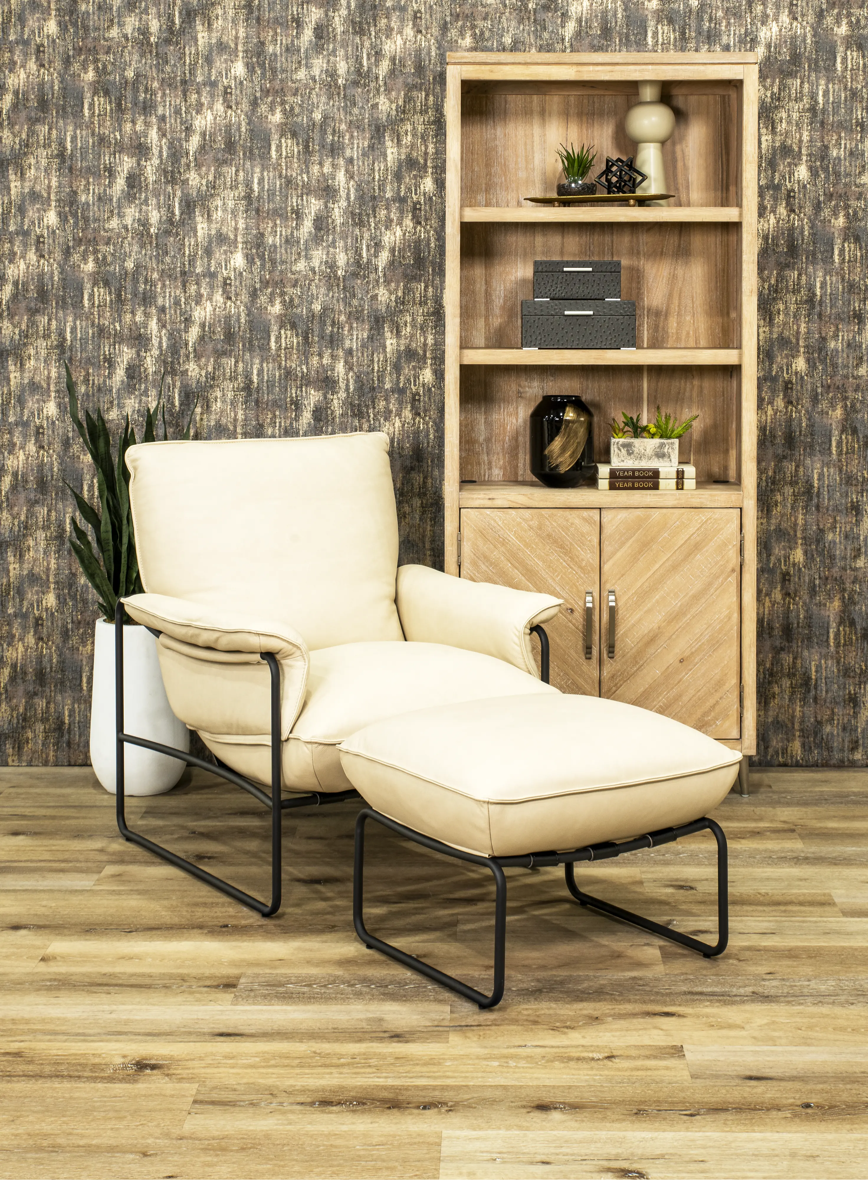 Arizona Chalk Light Cream Accent Chair-2