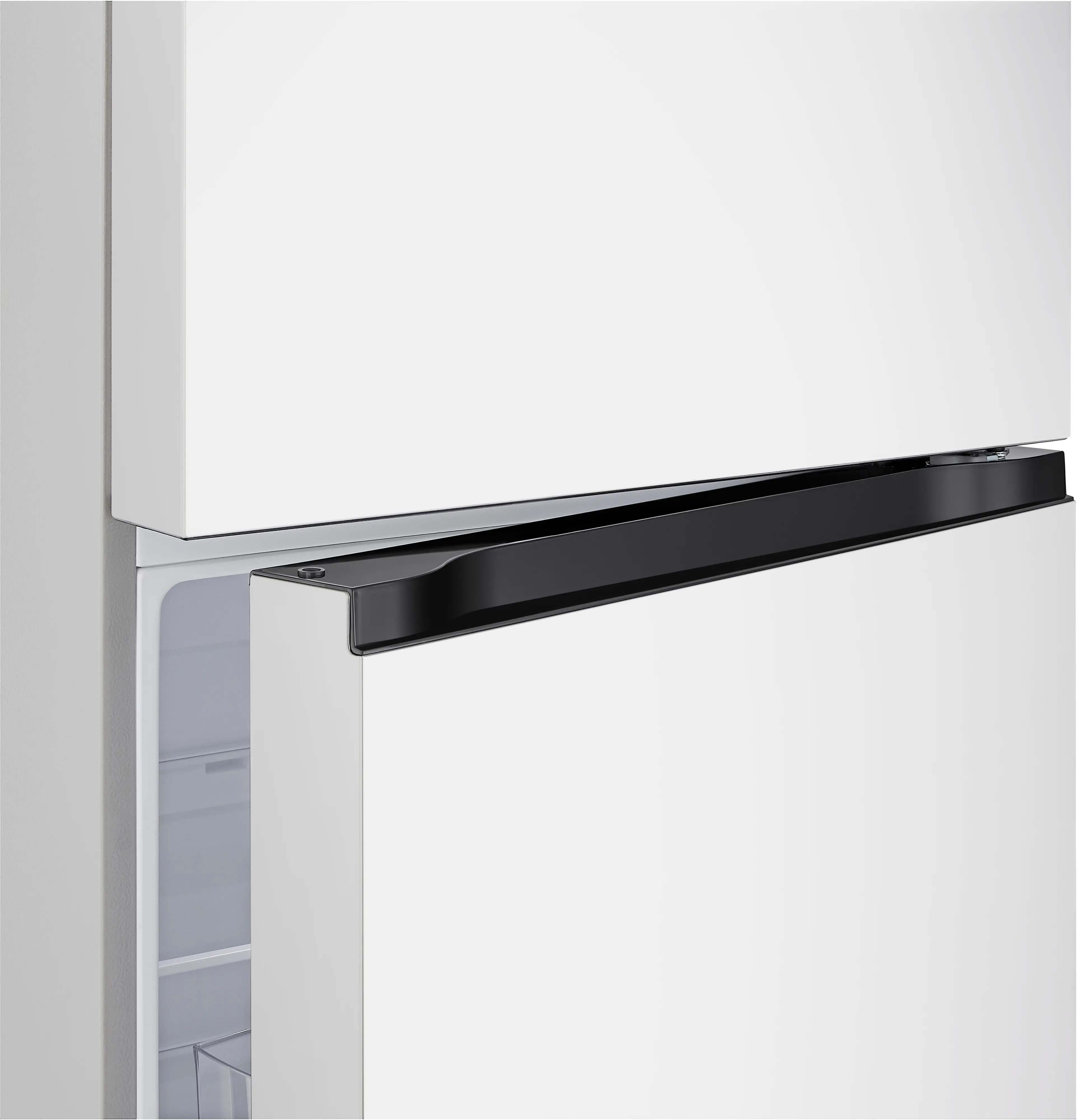 LT18S2100W LG 17.5 Cu Ft Top Mount Garage-Ready Refrigerator - White-8