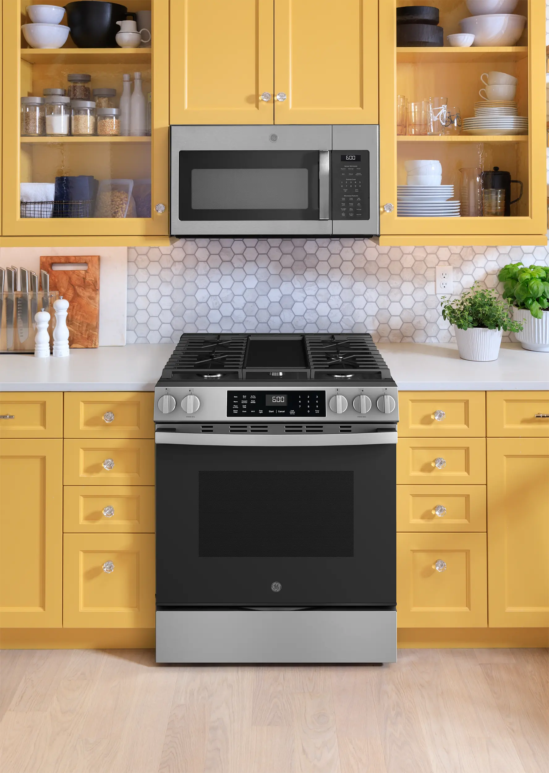 GGS600AVFS GE 5.3 Cu Ft Single Oven Range - Stainless Steel-2
