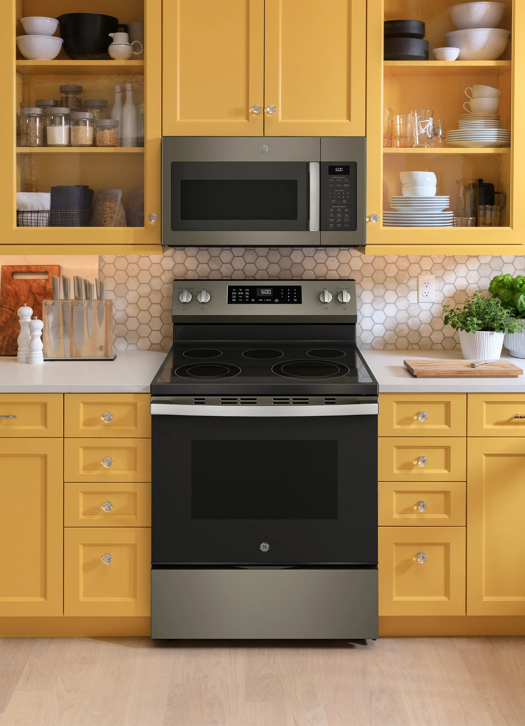 GRF600AVES GE 5.3 Cu Ft Single Oven Range with Air Fry - Slate-3