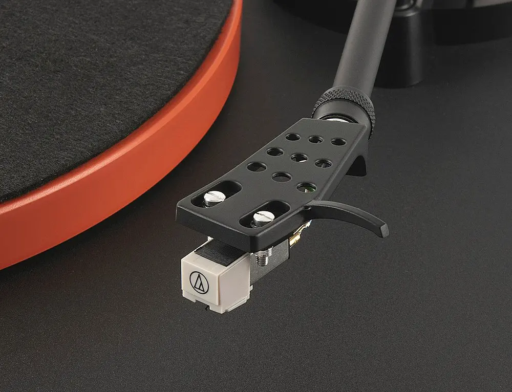 JBLSPINNERBTBLKAM JBL Spinner BT Hi-Res Bluetooth Turntable - Black/Orange-2