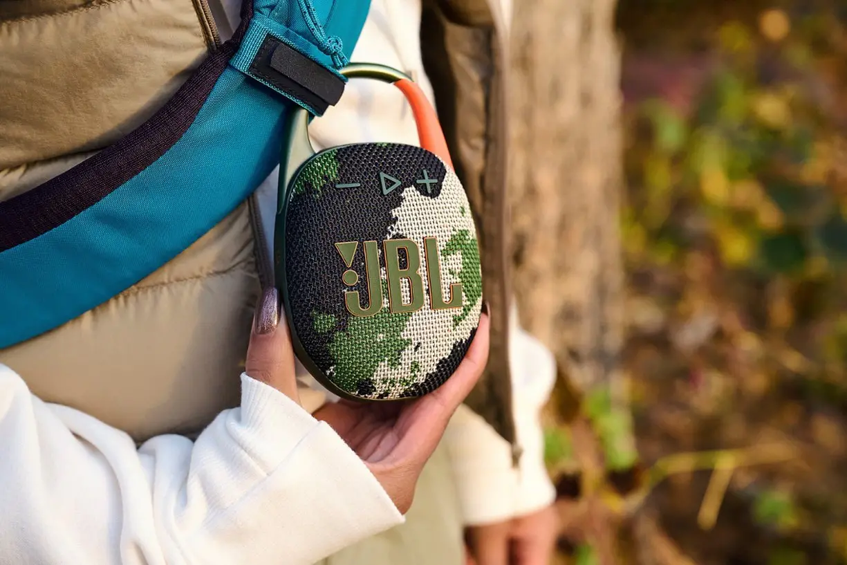 JBLCLIP5SQUADAM JBL Clip 5 Portable Bluetooth Speaker - Camouflage-2