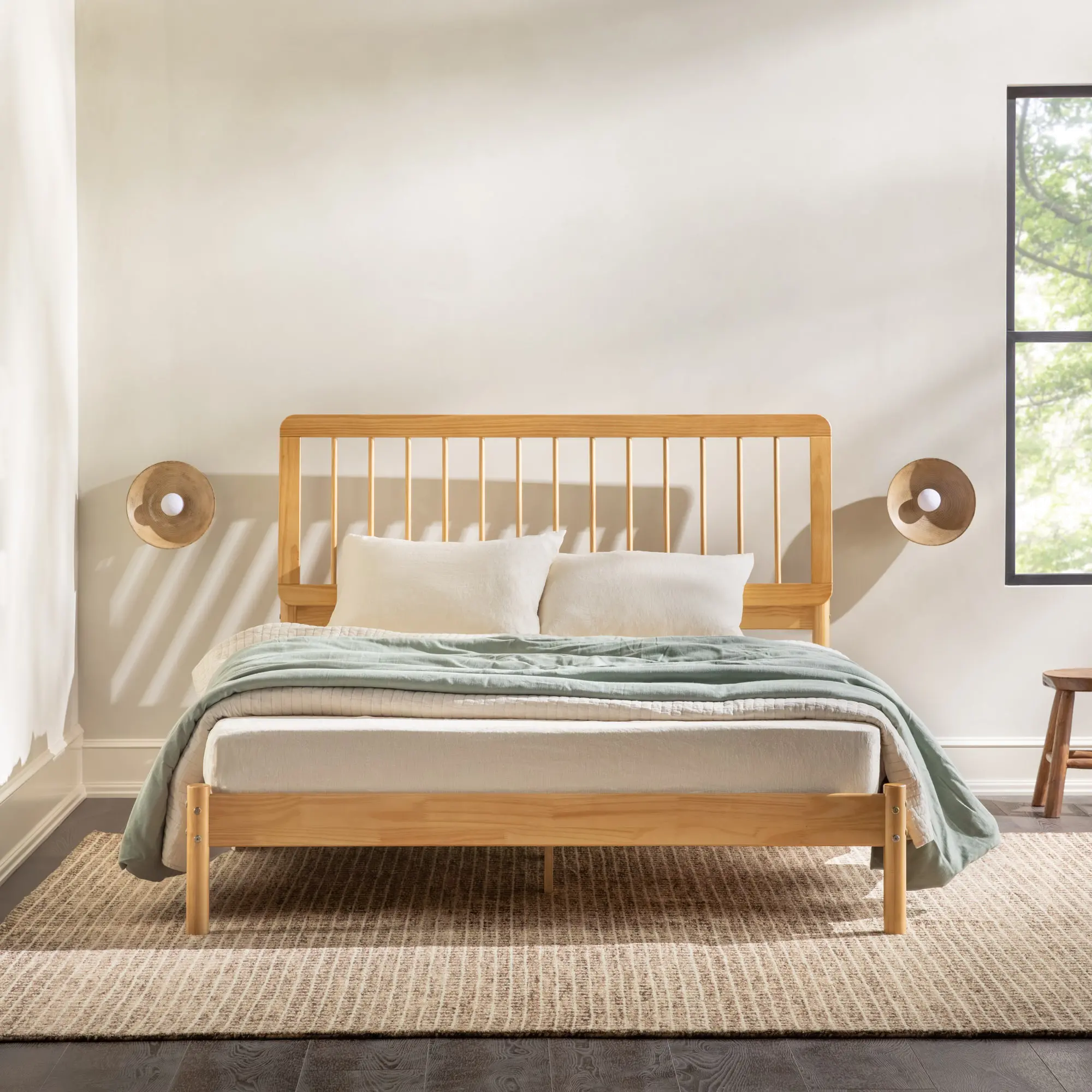 CMAB5CNP Cama Natural Wood Queen Spindle Bed-2