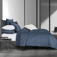 J. Queen Modern Valencia Navy King/California King 3-Peice Quilt