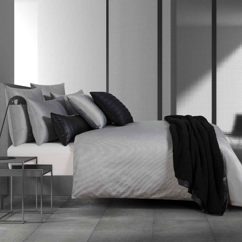 J. Queen Modern Valencia Silver Full/Queen 3-Piece Duvet Set