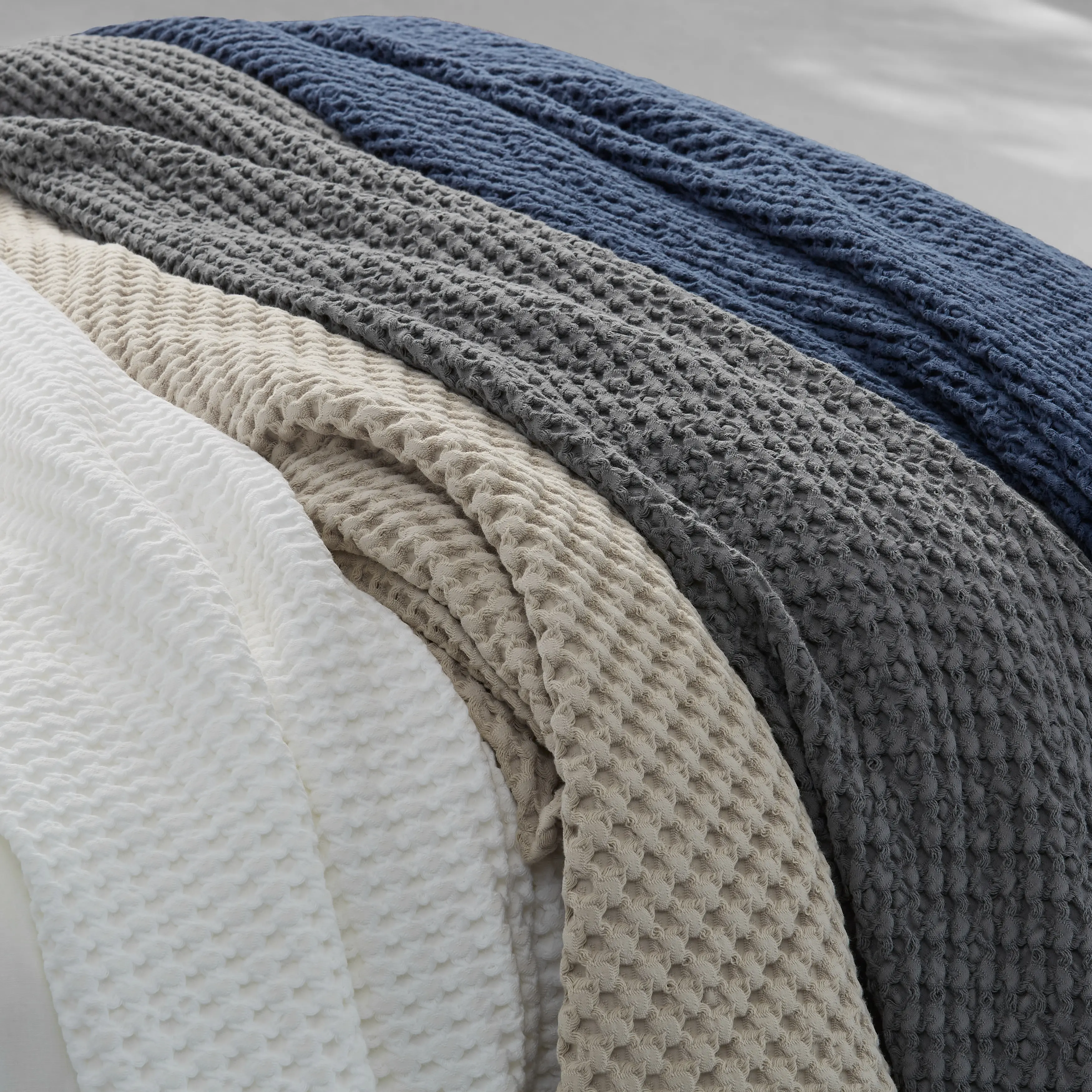 J. Queen Natural Pebble Beach Indigo Blue Full-Queen Coverlet-3