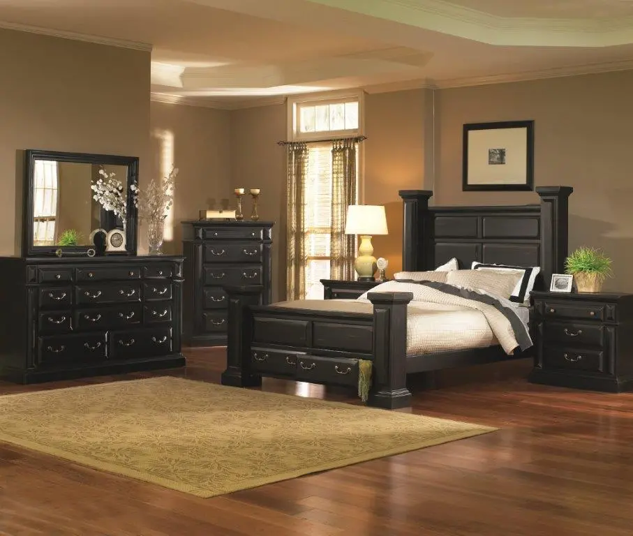 Torreon Black 4 Piece King Bedroom Set-1