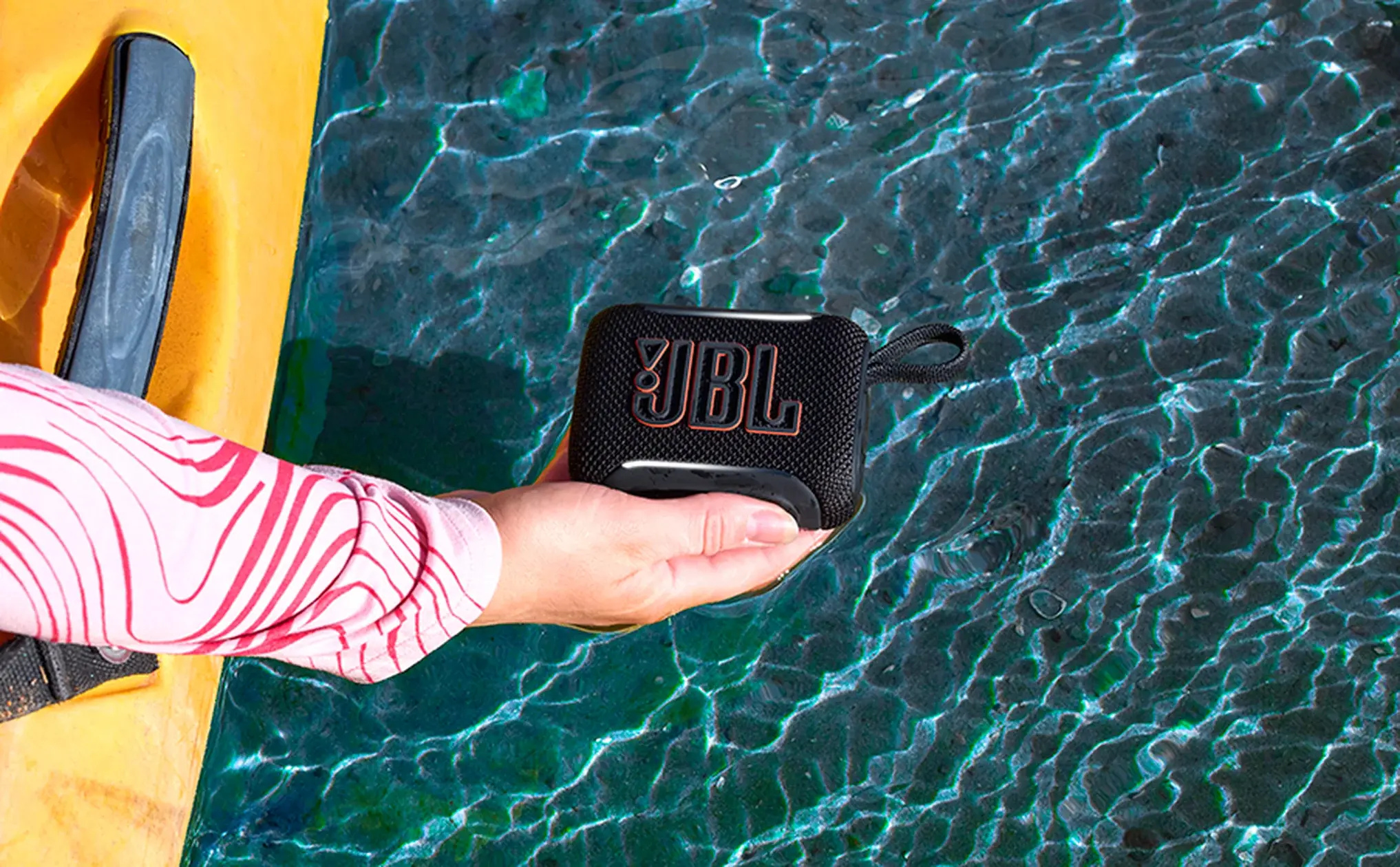 JBLGO5BLKAM JBL Go 5 Portable Bluetooth Speaker - Black-2